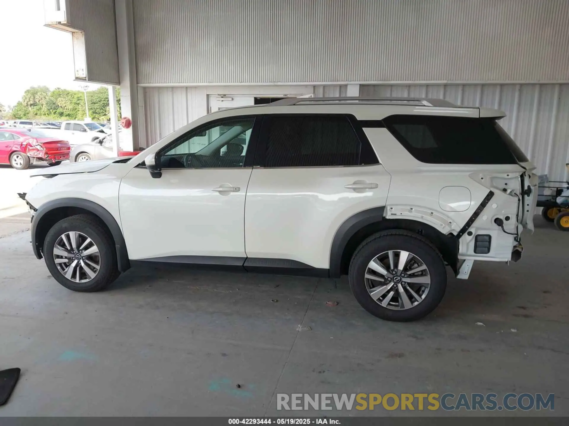 15 Photograph of a damaged car 5N1DR3CA5RC208511 NISSAN PATHFINDER 2024