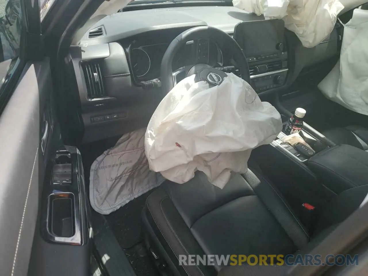 8 Photograph of a damaged car 5N1DR3CAXRC261317 NISSAN PATHFINDER 2024