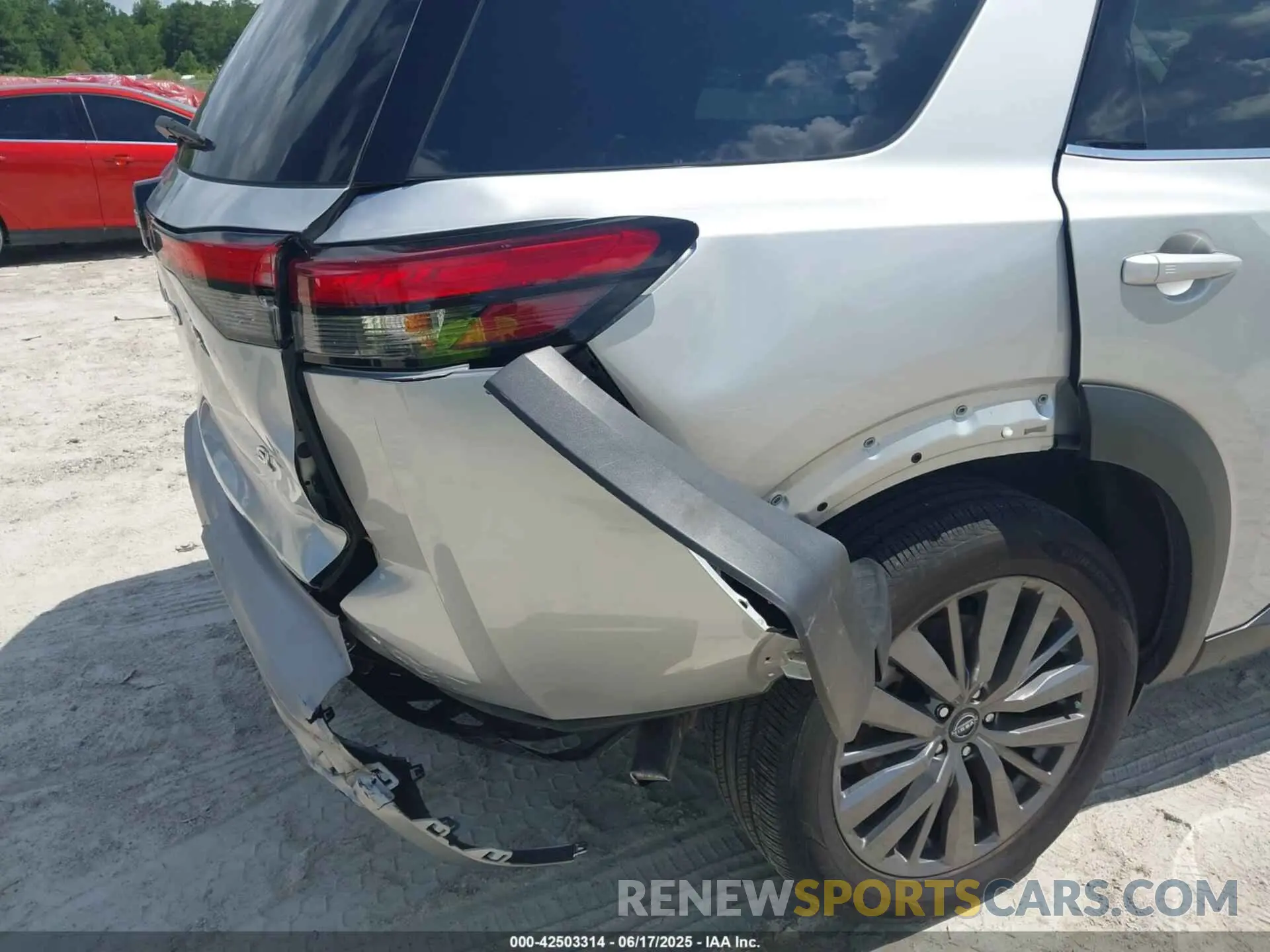 19 Photograph of a damaged car 5N1DR3CB4RC263900 NISSAN PATHFINDER 2024