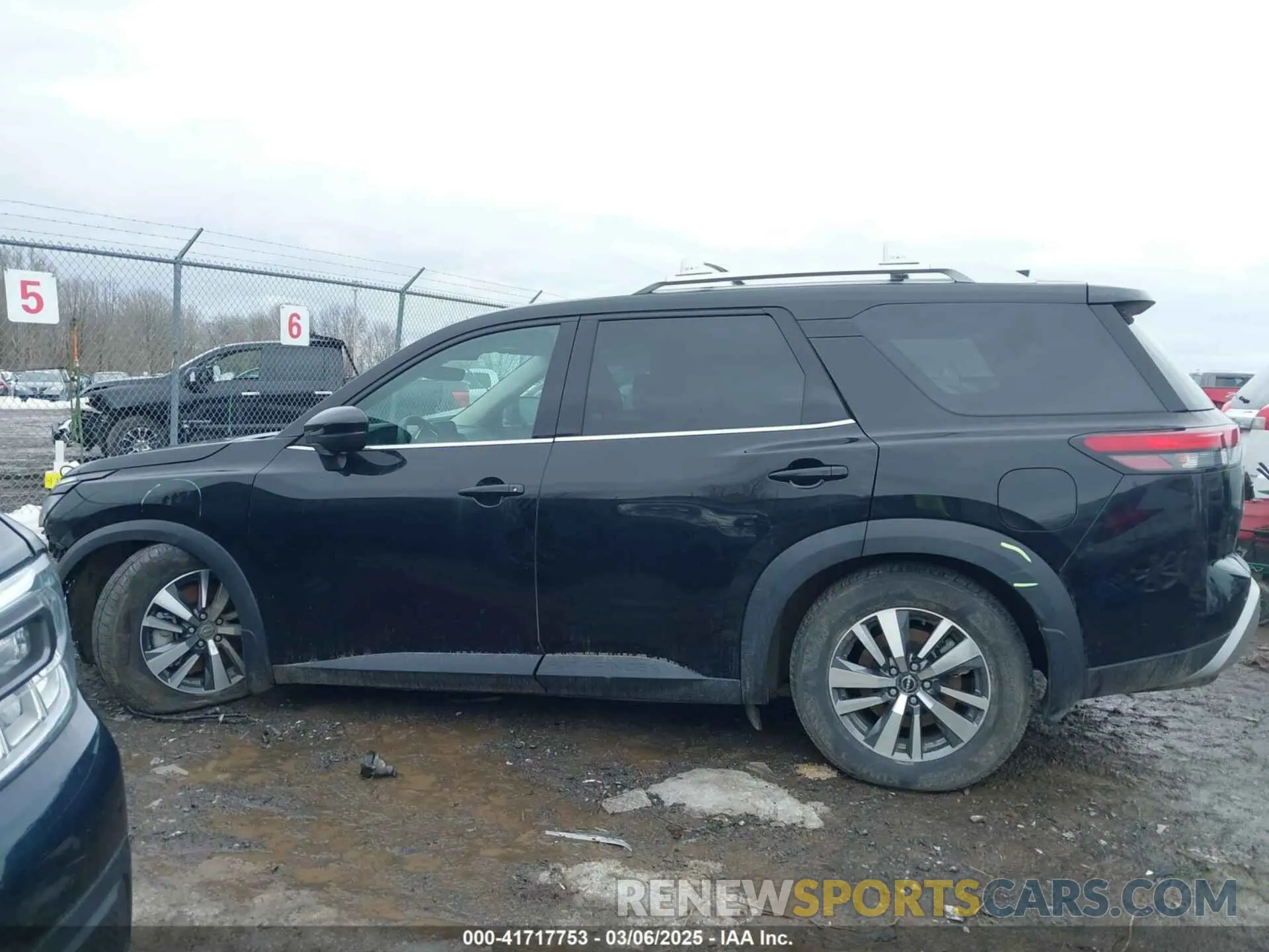 15 Photograph of a damaged car 5N1DR3CC9RC284511 NISSAN PATHFINDER 2024