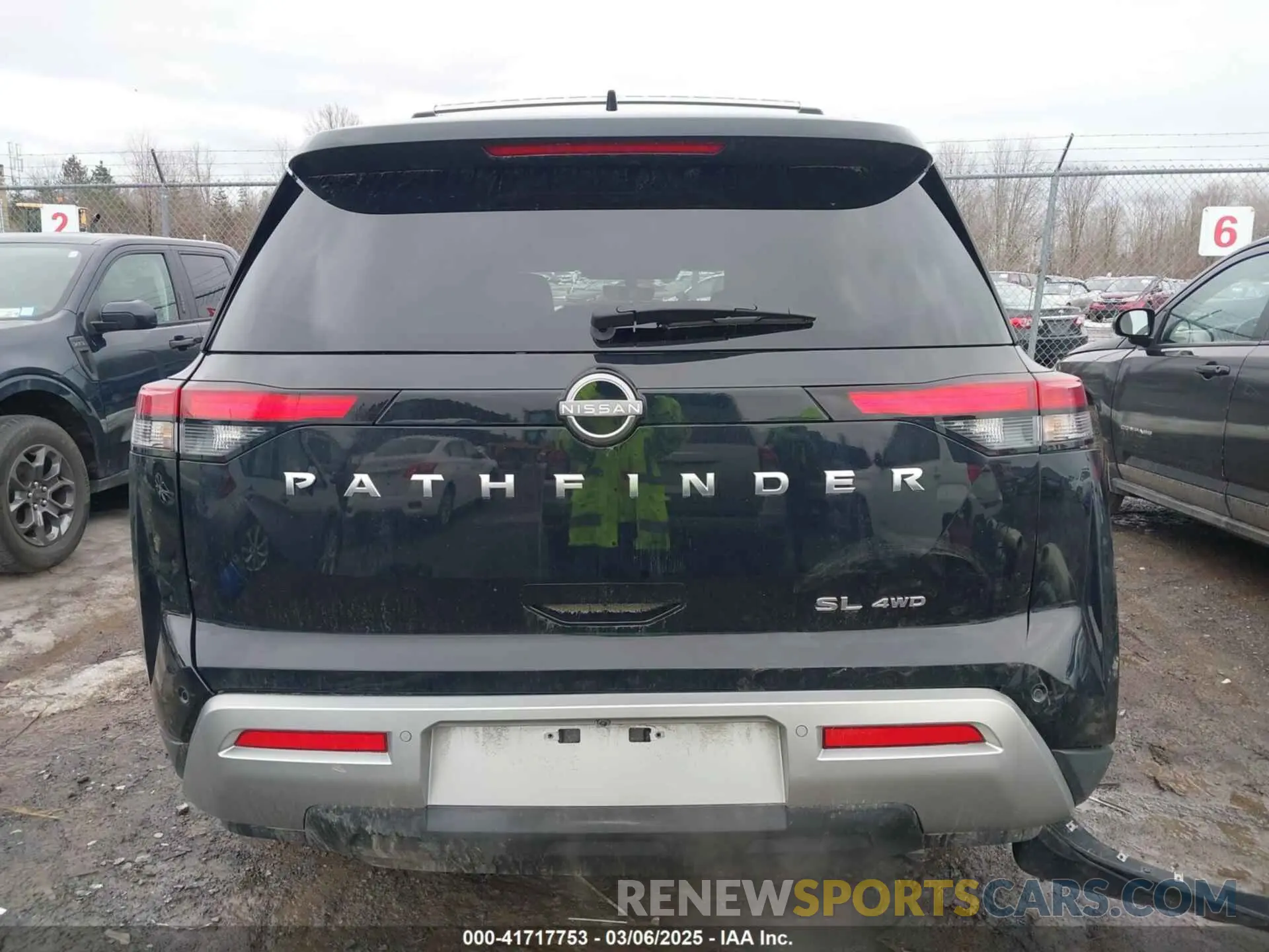 17 Photograph of a damaged car 5N1DR3CC9RC284511 NISSAN PATHFINDER 2024