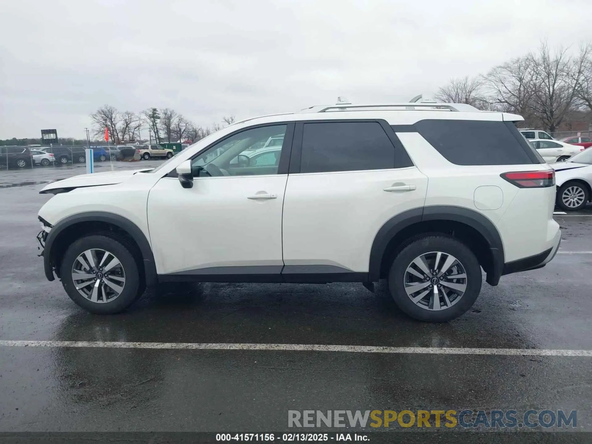 14 Photograph of a damaged car 5N1DR3CC9RC315613 NISSAN PATHFINDER 2024