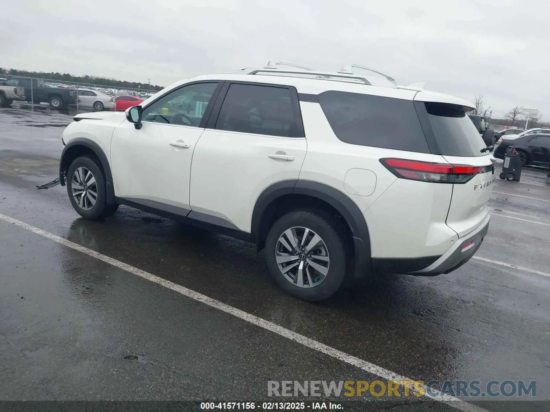 3 Photograph of a damaged car 5N1DR3CC9RC315613 NISSAN PATHFINDER 2024