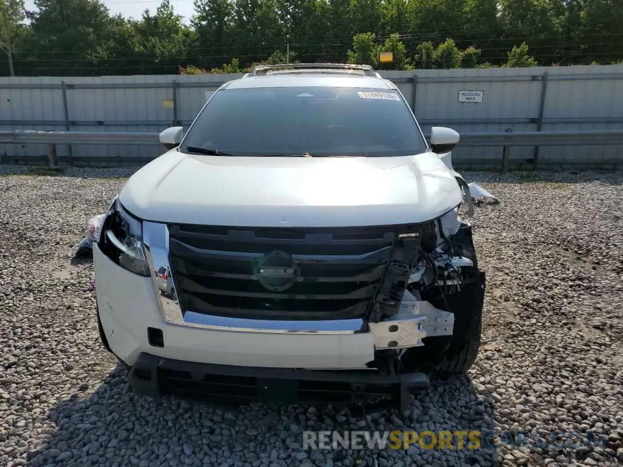 5 Photograph of a damaged car 5N1DR3CD3RC240142 NISSAN PATHFINDER 2024