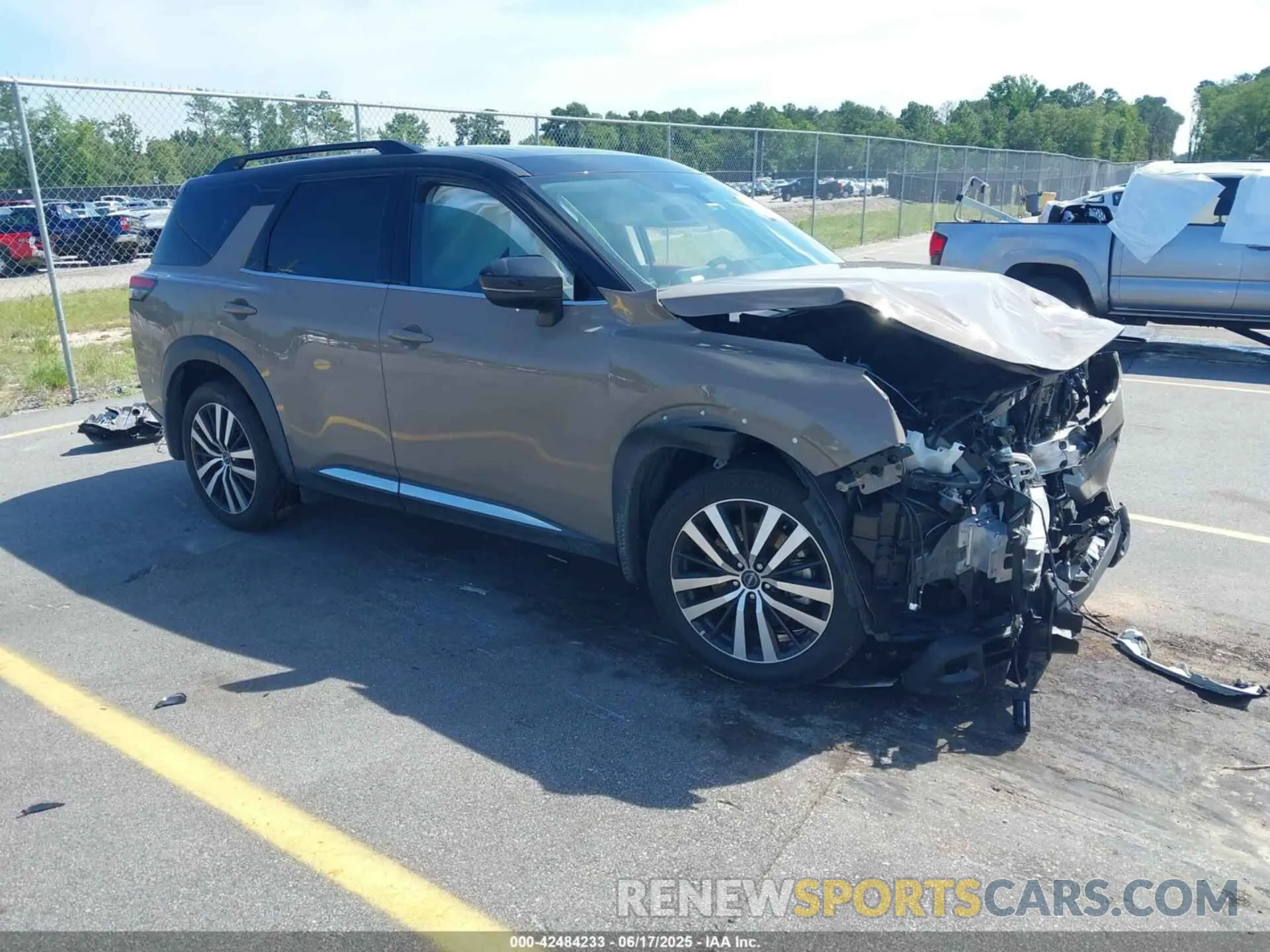 1 Photograph of a damaged car 5N1DR3DG4RC213279 NISSAN PATHFINDER 2024