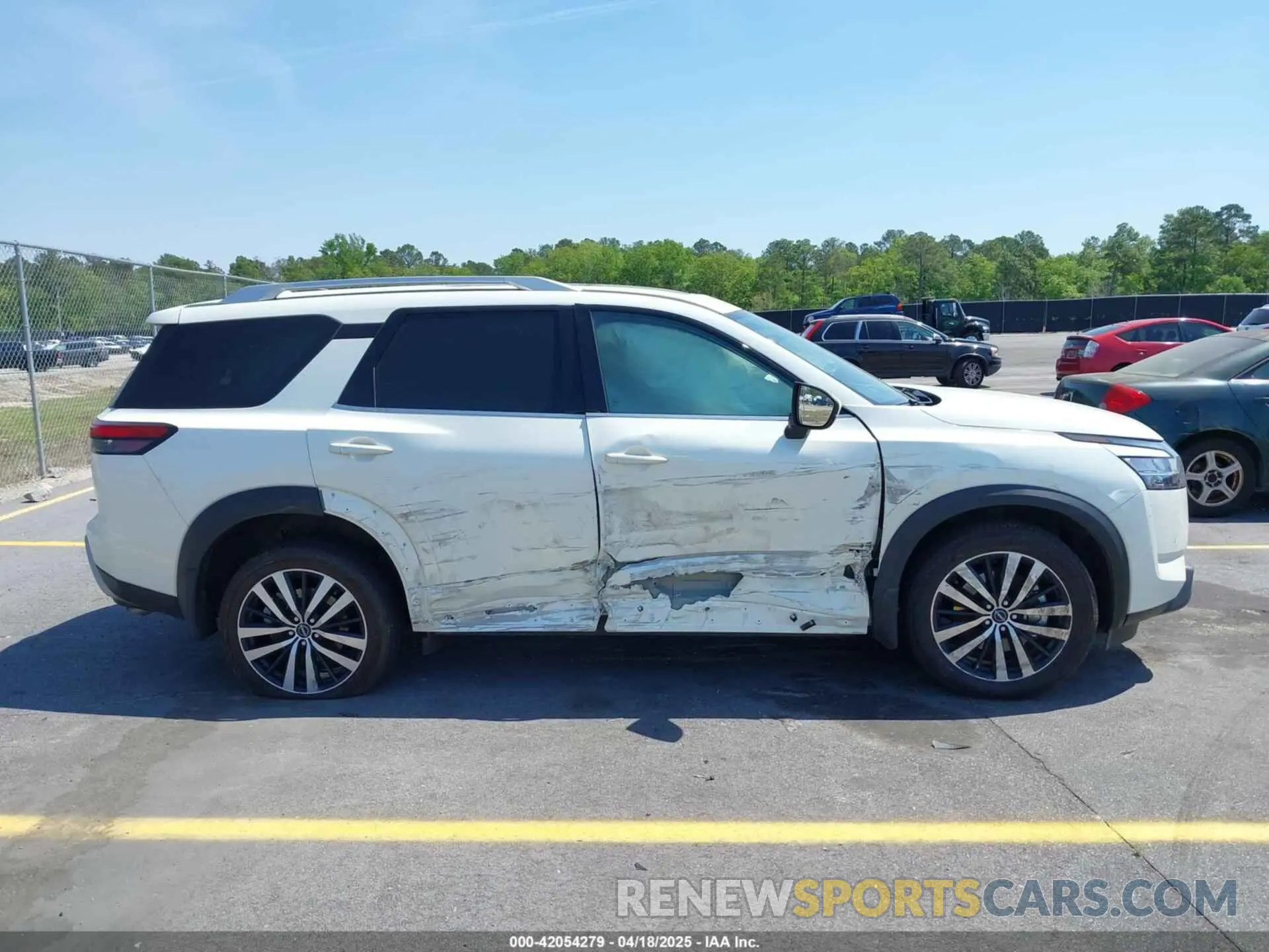 13 Photograph of a damaged car 5N1DR3DG4RC219941 NISSAN PATHFINDER 2024