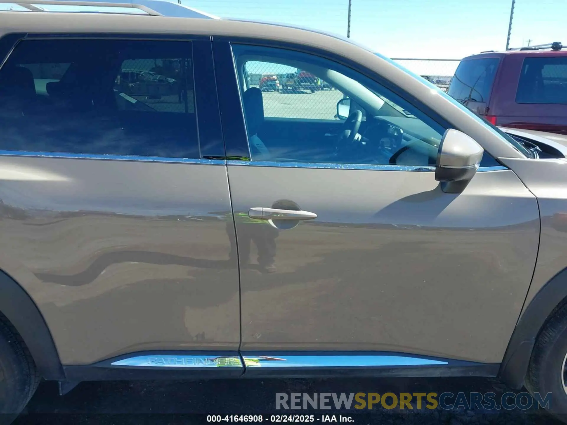 14 Photograph of a damaged car 5N1DR3DG8RC218498 NISSAN PATHFINDER 2024