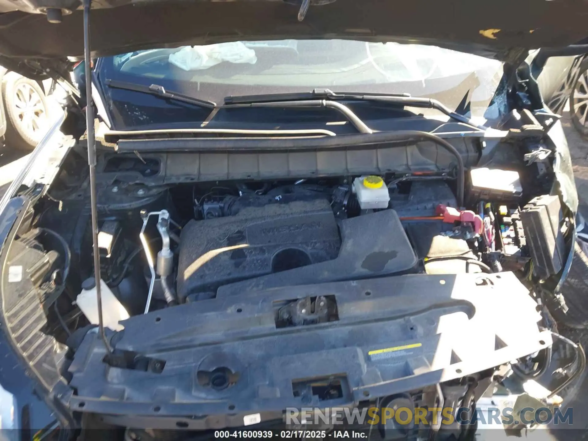 10 Photograph of a damaged car 5N1DR3DH1RC223387 NISSAN PATHFINDER 2024
