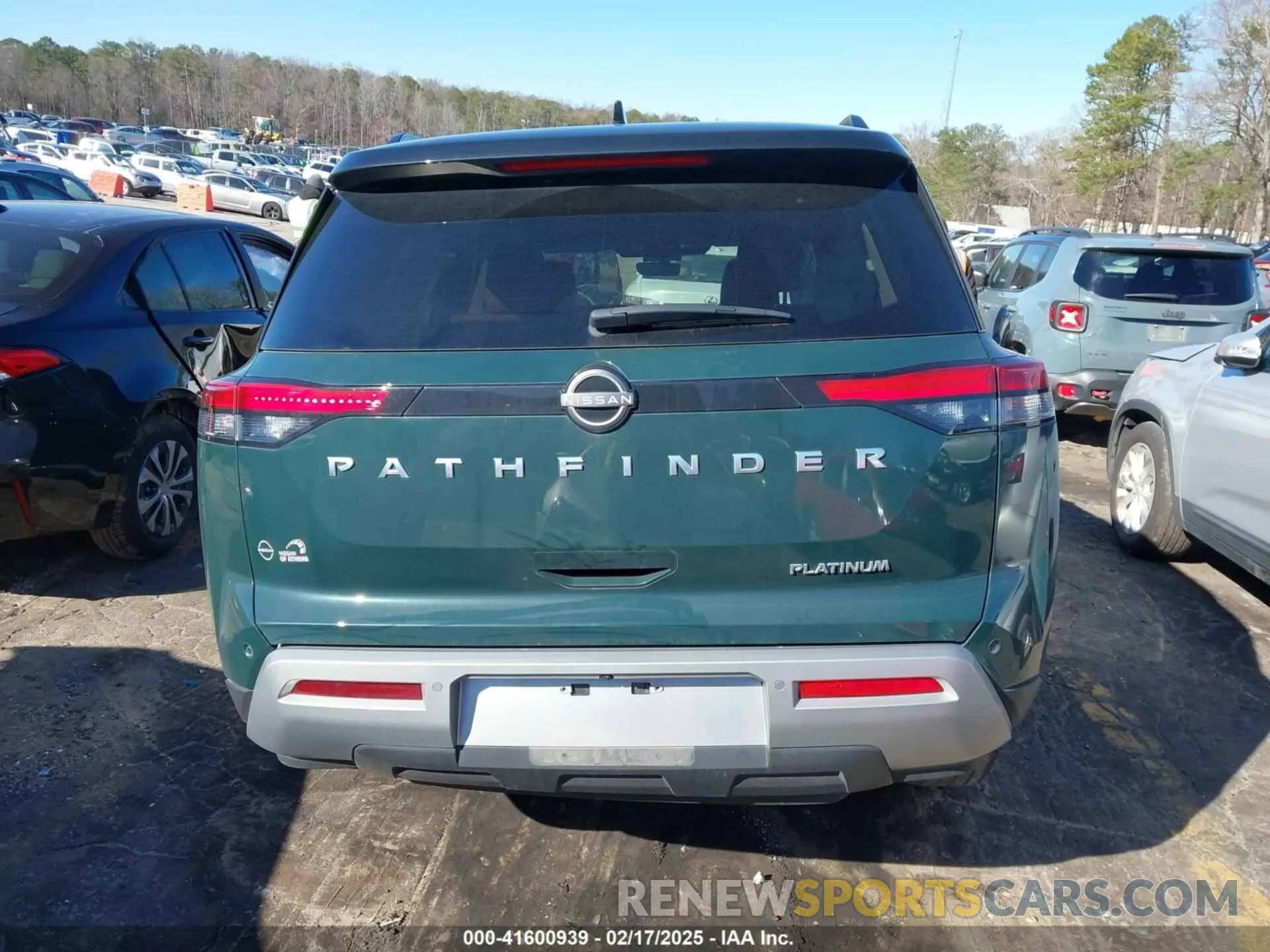 16 Photograph of a damaged car 5N1DR3DH1RC223387 NISSAN PATHFINDER 2024