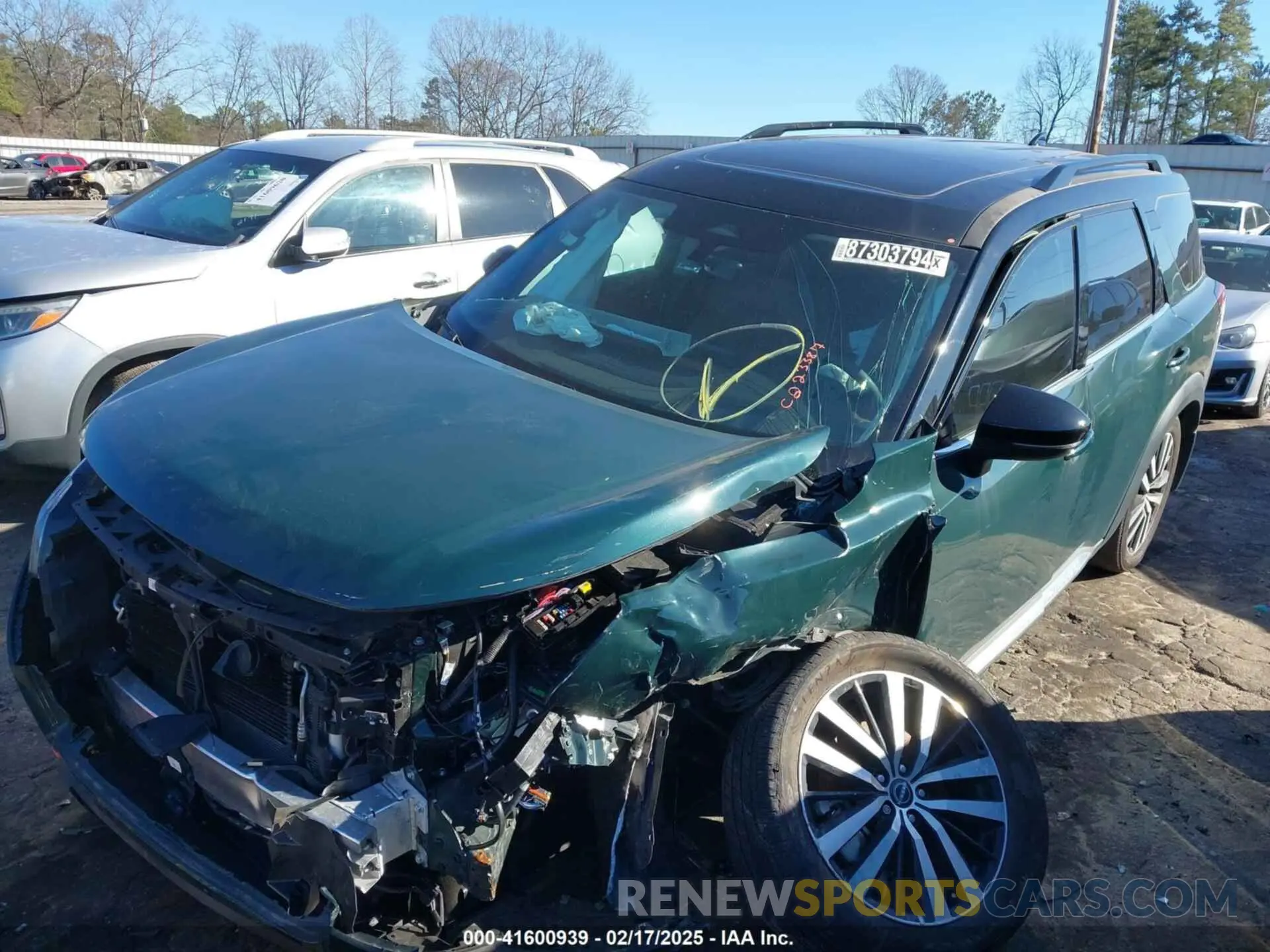 17 Photograph of a damaged car 5N1DR3DH1RC223387 NISSAN PATHFINDER 2024