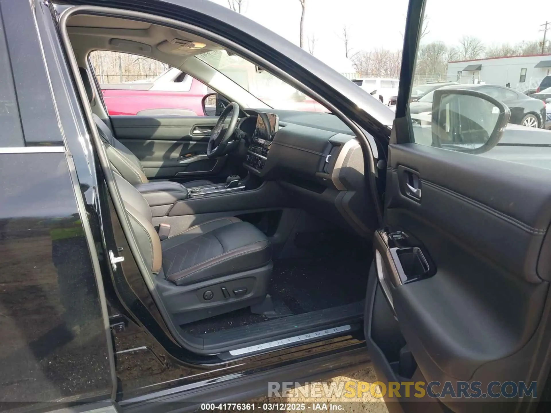 5 Photograph of a damaged car 5N1DR3DJ3RC230179 NISSAN PATHFINDER 2024