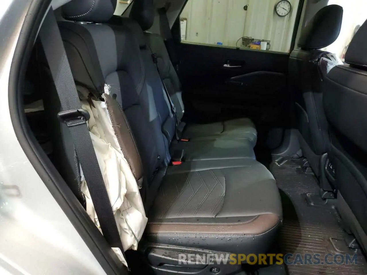 11 Photograph of a damaged car 5N1DR3DJ5RC202013 NISSAN PATHFINDER 2024