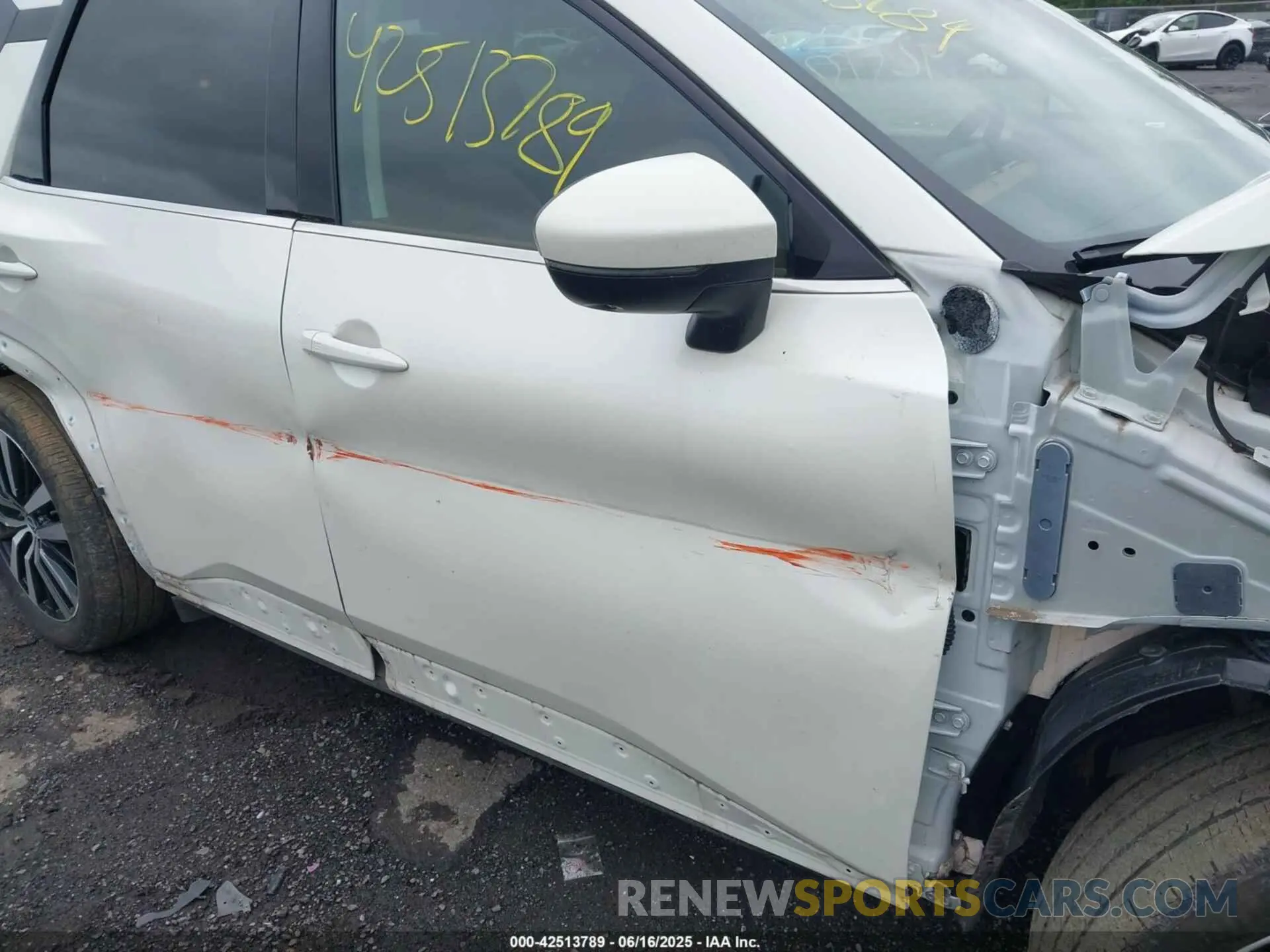 19 Photograph of a damaged car 5N1DR3DK0RC264301 NISSAN PATHFINDER 2024