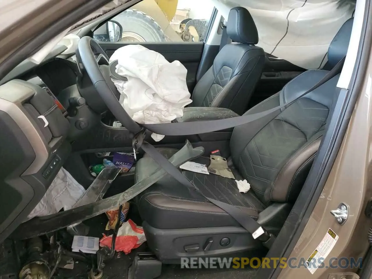 7 Photograph of a damaged car 5N1DR3DK1RC224311 NISSAN PATHFINDER 2024
