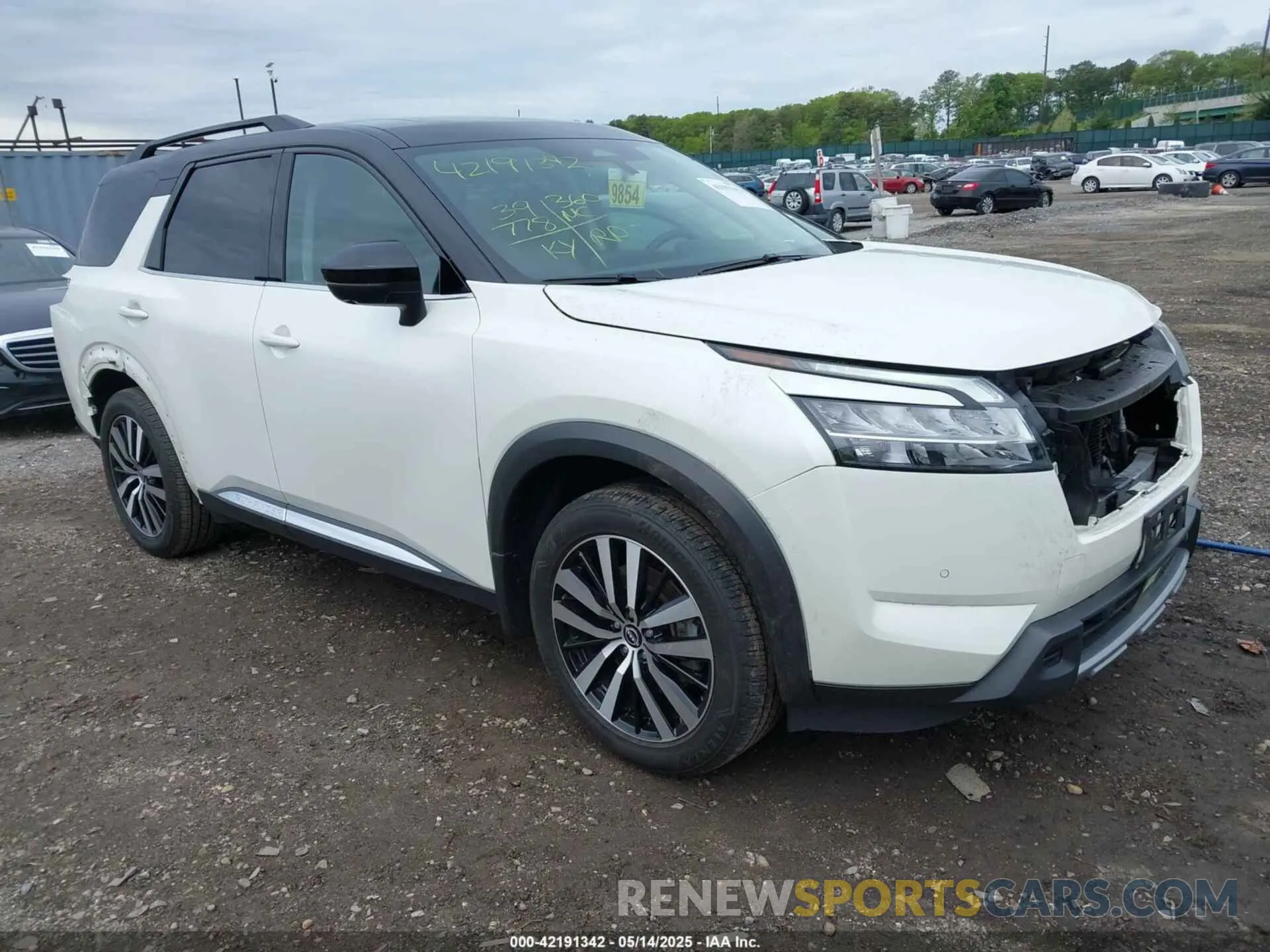 1 Photograph of a damaged car 5N1DR3DK4RC226005 NISSAN PATHFINDER 2024