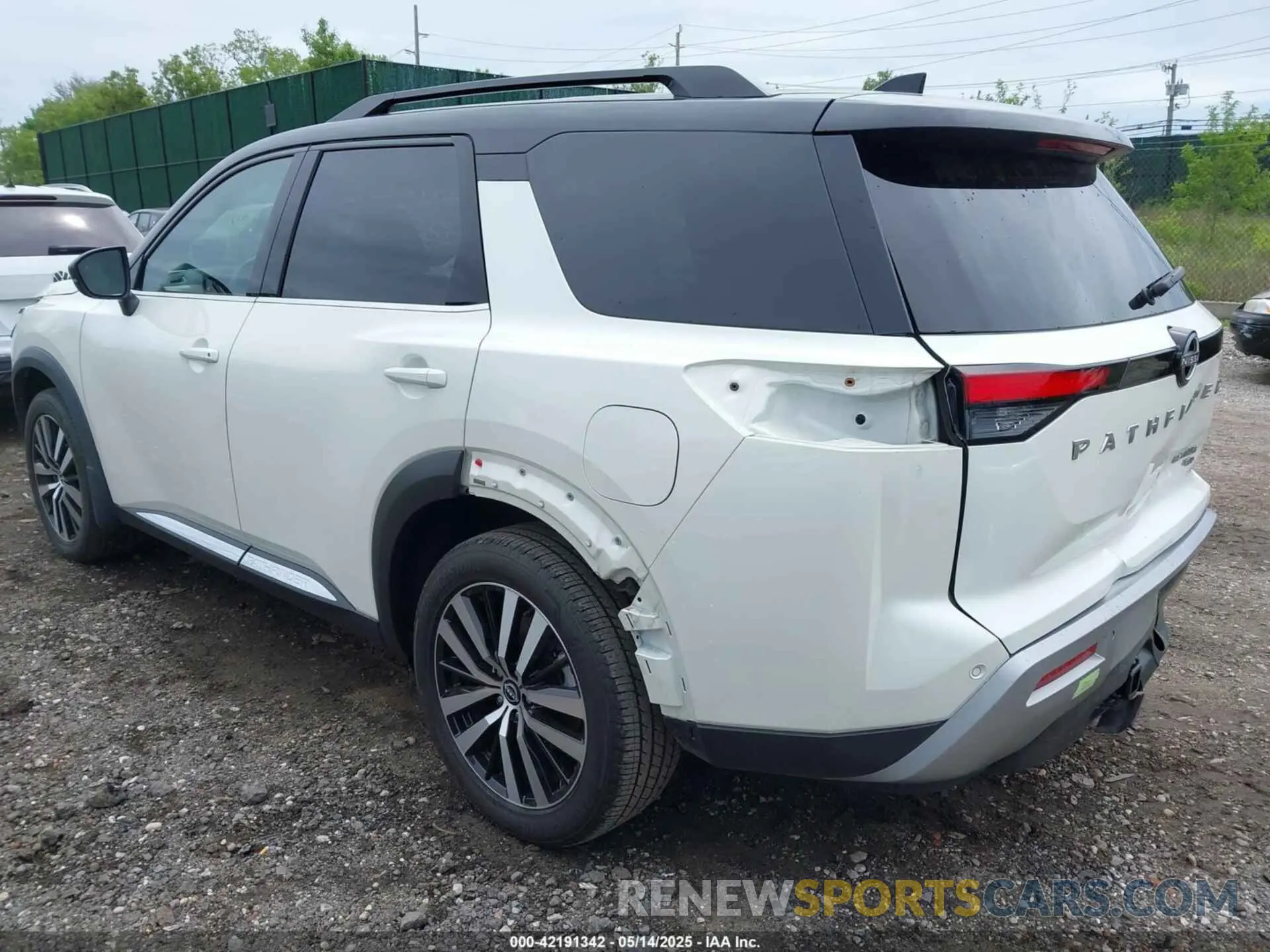 3 Photograph of a damaged car 5N1DR3DK4RC226005 NISSAN PATHFINDER 2024