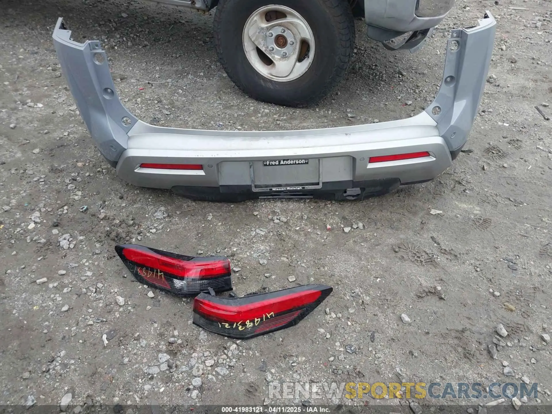 12 Photograph of a damaged car 5N1DR3DKXRC244704 NISSAN PATHFINDER 2024
