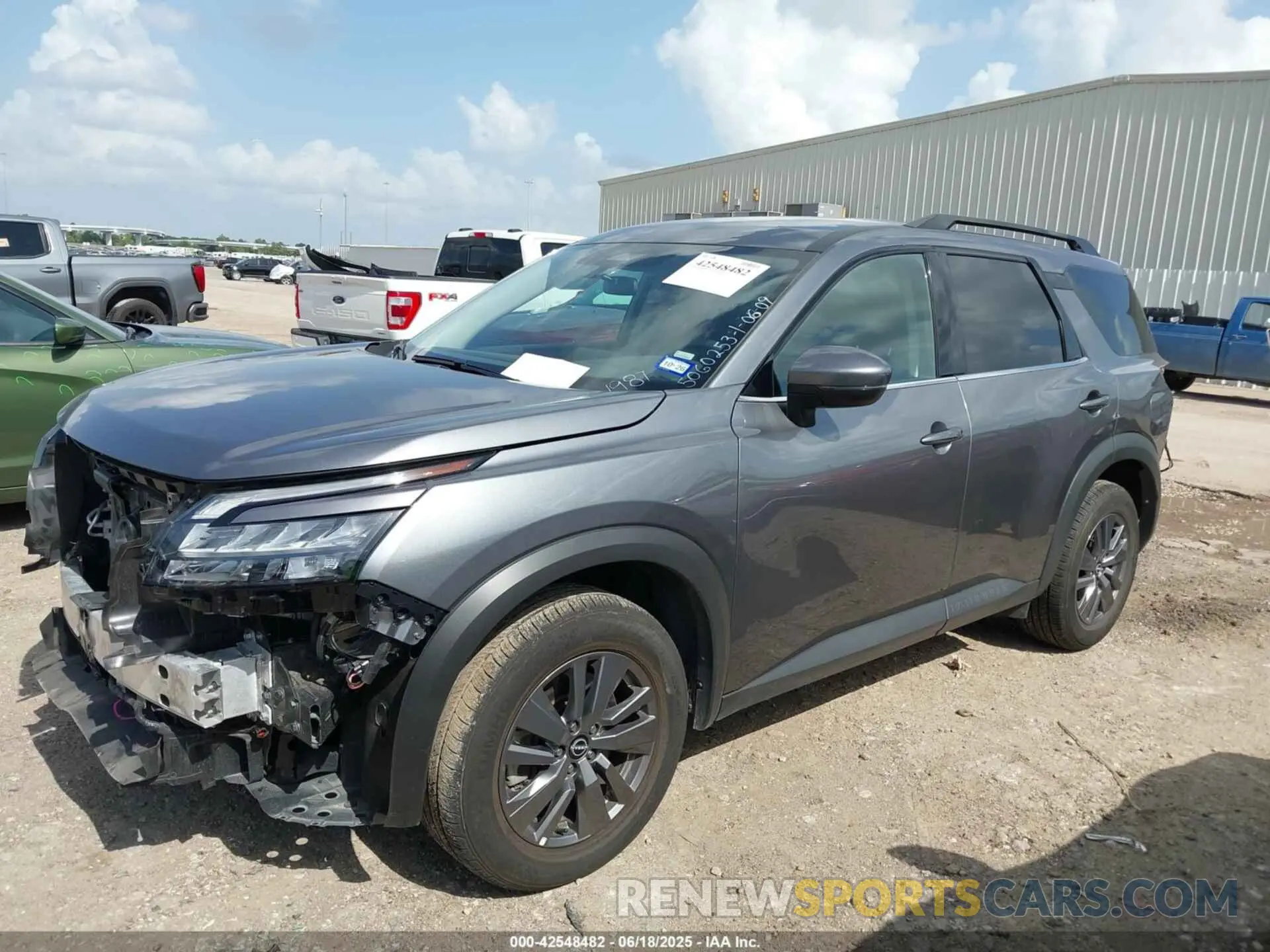 15 Photograph of a damaged car 5N1DR3BA4SC211987 NISSAN PATHFINDER 2025
