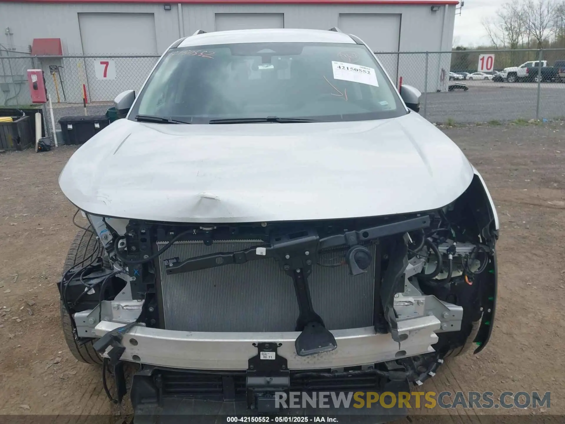 13 Photograph of a damaged car 5N1DR3BC4SC207276 NISSAN PATHFINDER 2025