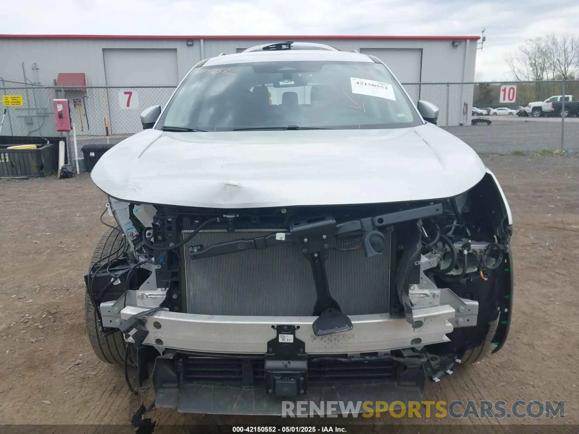 6 Photograph of a damaged car 5N1DR3BC4SC207276 NISSAN PATHFINDER 2025