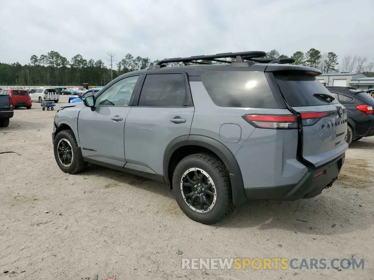 2 Photograph of a damaged car 5N1DR3BD2SC202831 NISSAN PATHFINDER 2025