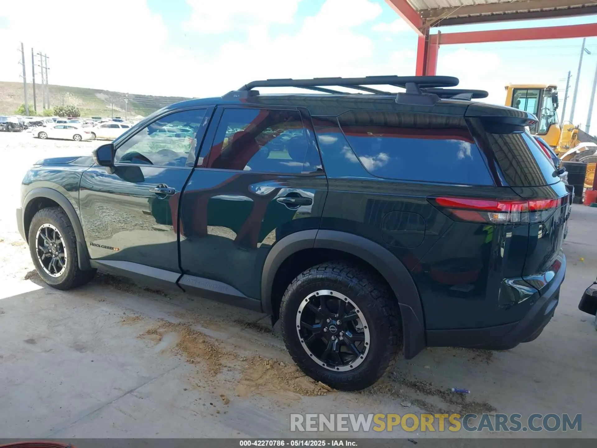 14 Photograph of a damaged car 5N1DR3BD4SC230520 NISSAN PATHFINDER 2025