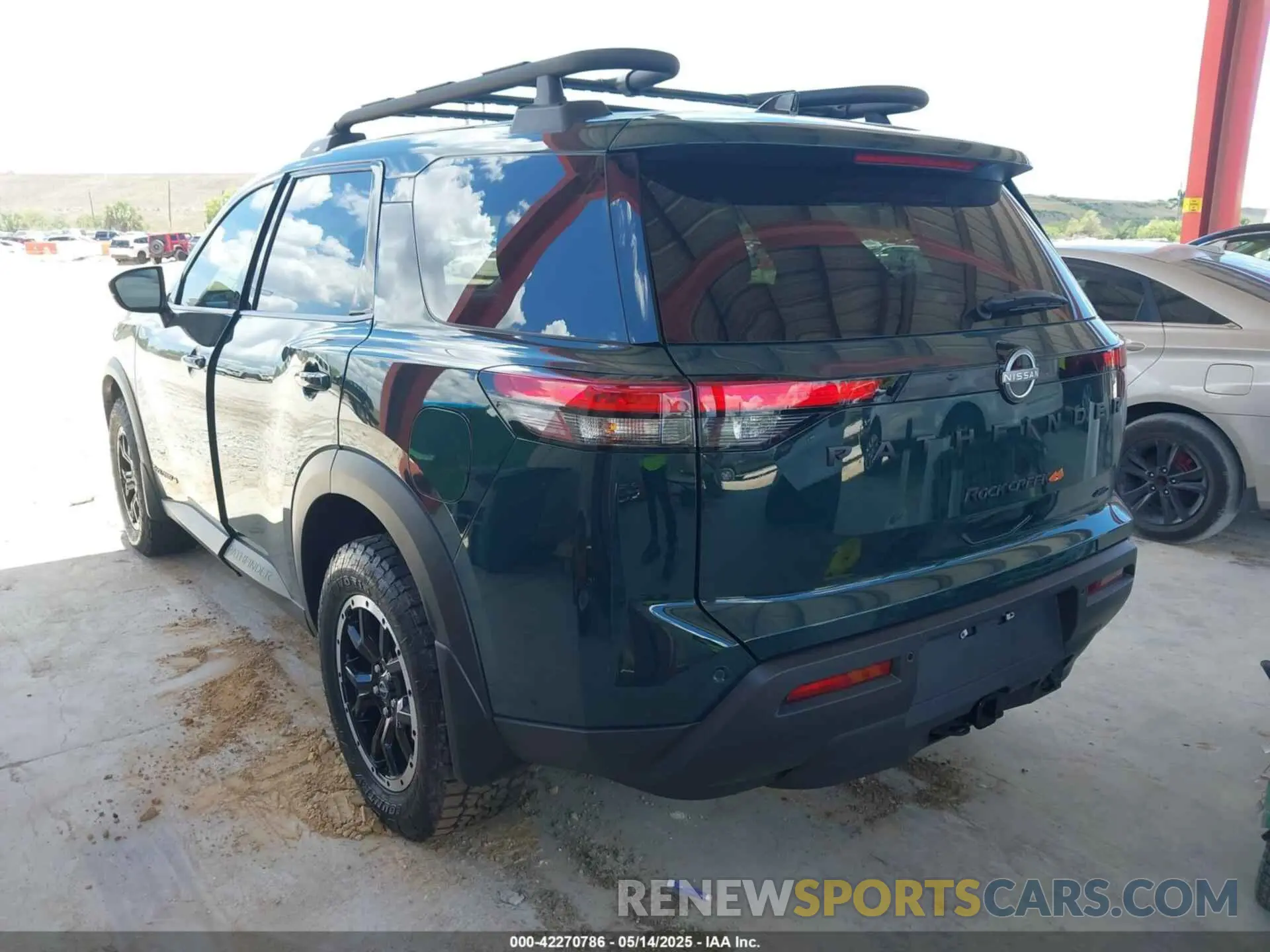 3 Photograph of a damaged car 5N1DR3BD4SC230520 NISSAN PATHFINDER 2025
