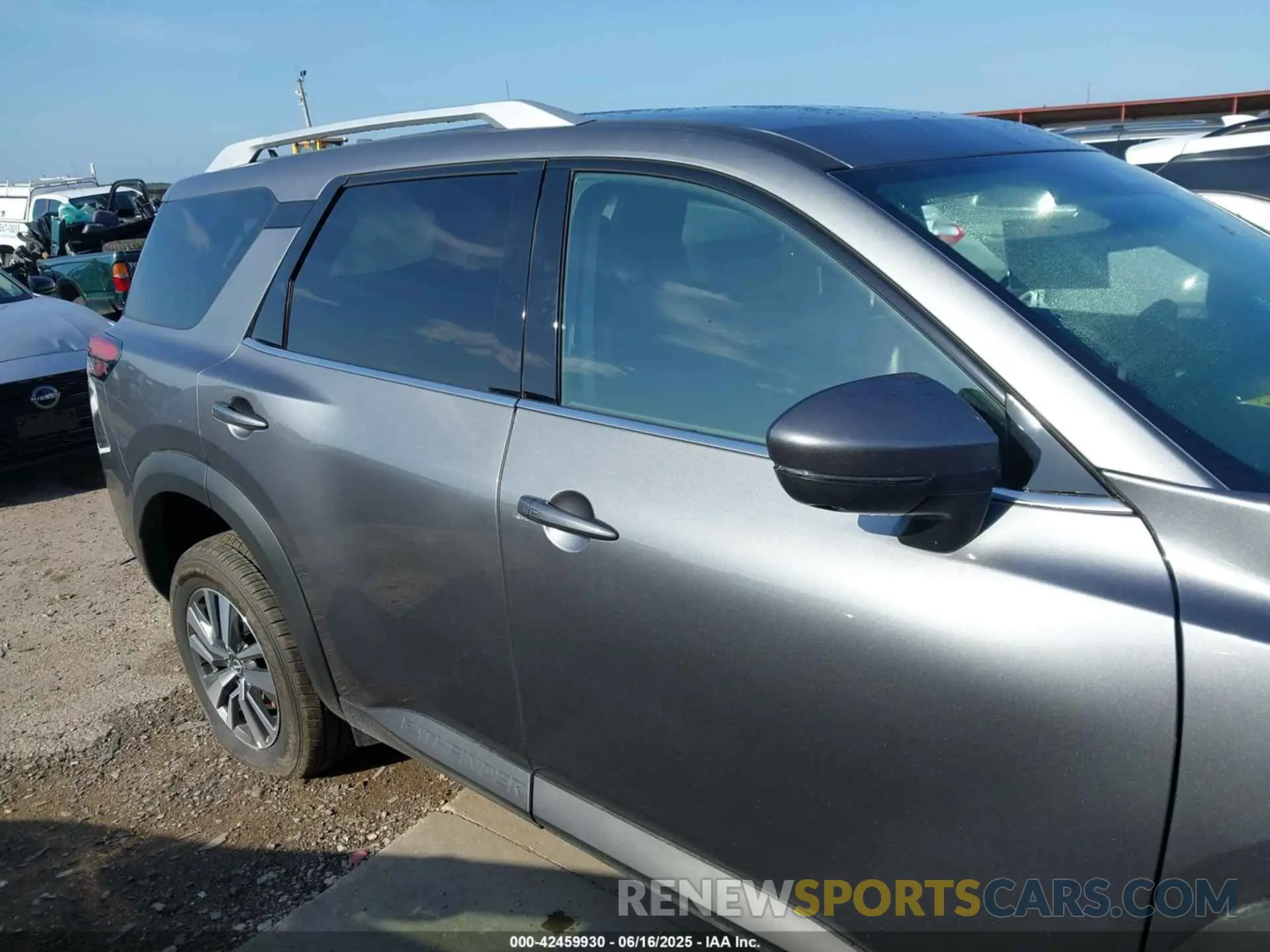 13 Photograph of a damaged car 5N1DR3CA8SC249835 NISSAN PATHFINDER 2025