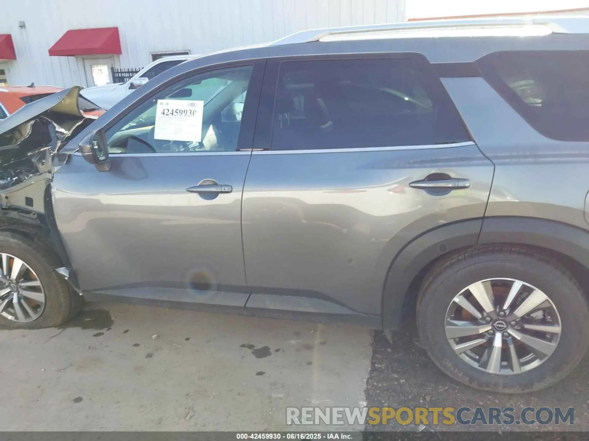14 Photograph of a damaged car 5N1DR3CA8SC249835 NISSAN PATHFINDER 2025