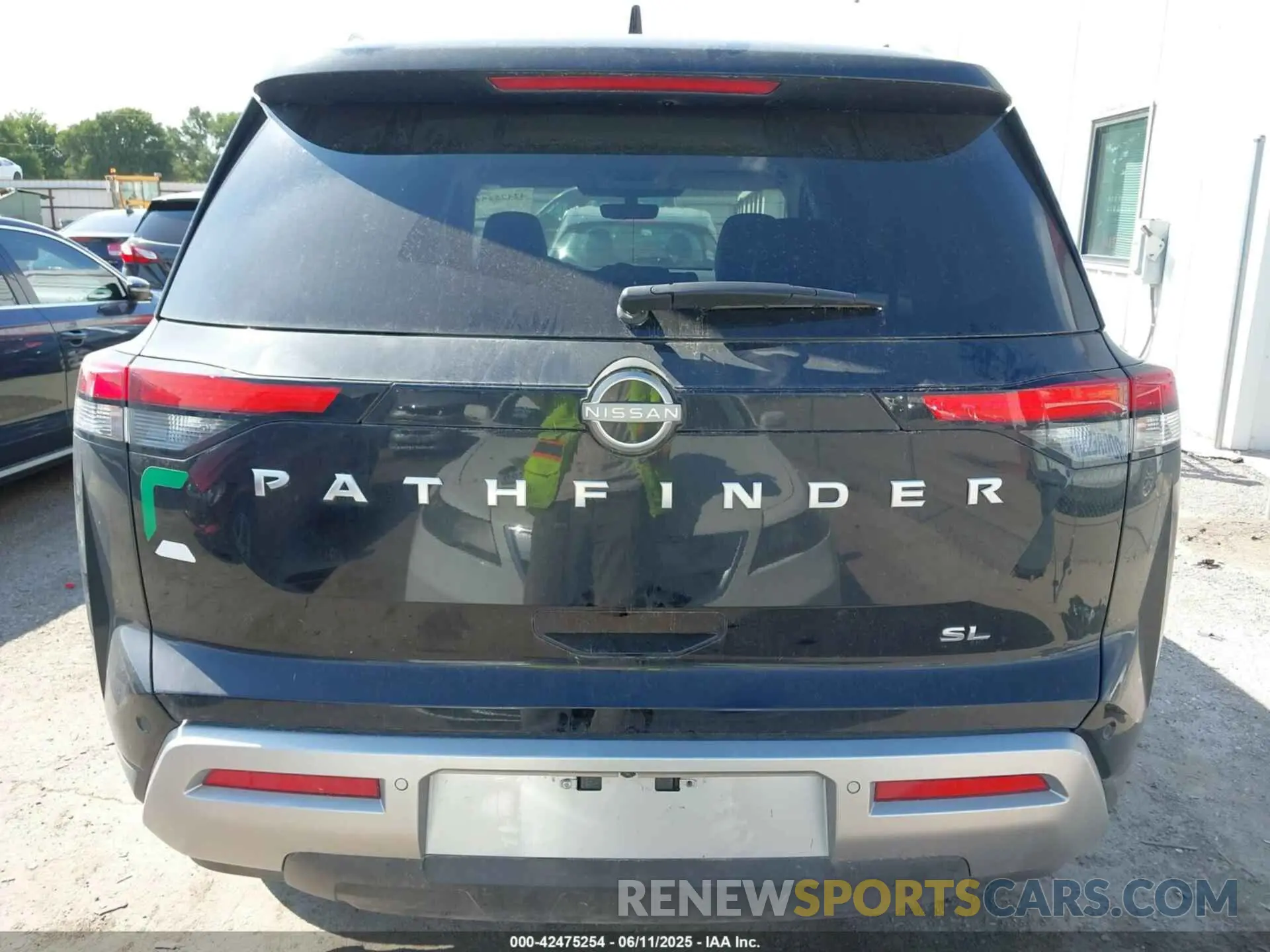 15 Photograph of a damaged car 5N1DR3CAXSC235208 NISSAN PATHFINDER 2025