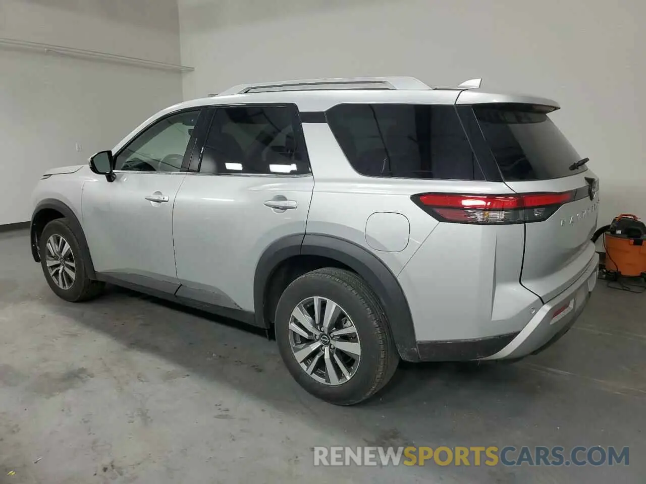 2 Photograph of a damaged car 5N1DR3CC2SC228707 NISSAN PATHFINDER 2025