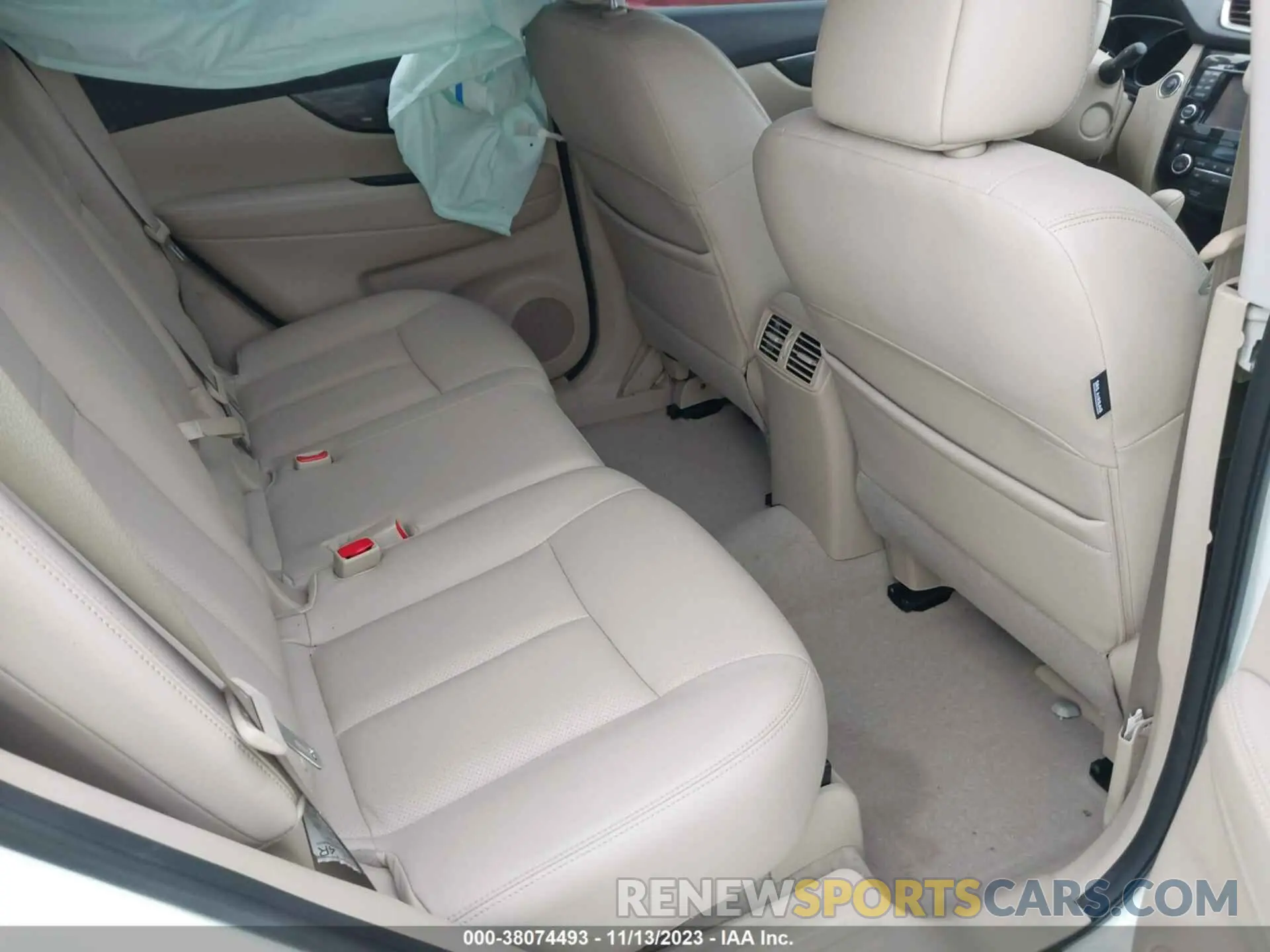 8 Photograph of a damaged car 5N1AT2MT7FC862842 NISSAN ROGUE 2015