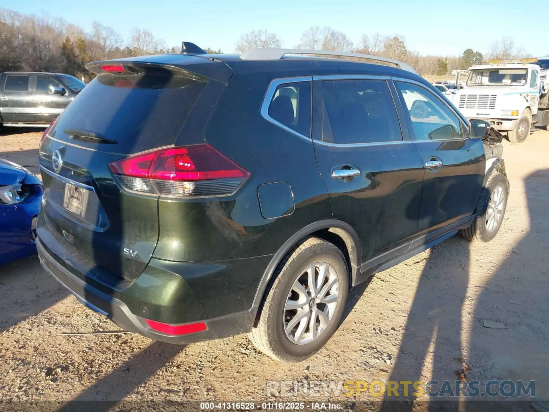 4 Photograph of a damaged car 5N1AT2MT0KC702974 NISSAN ROGUE 2019