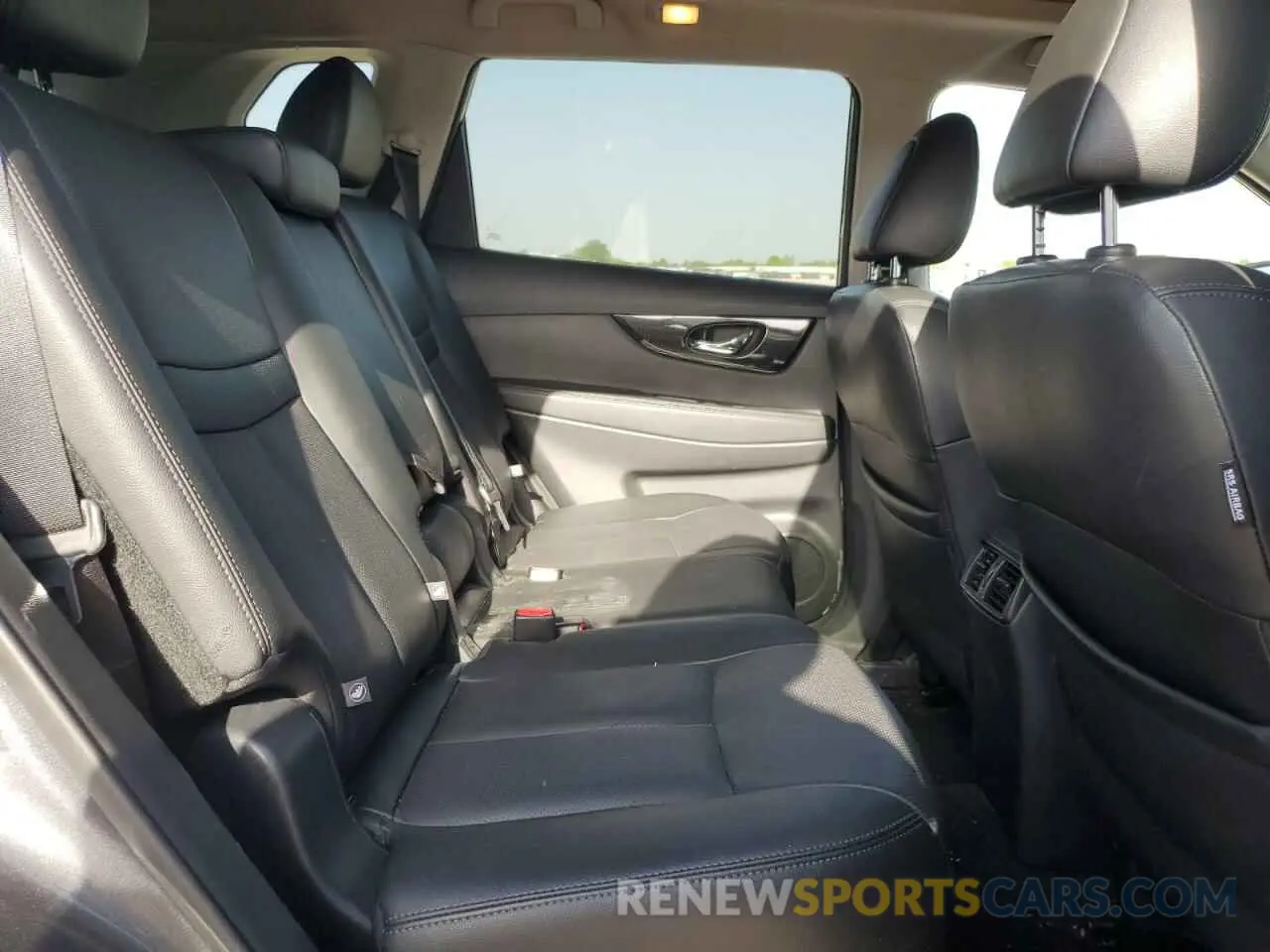 11 Photograph of a damaged car 5N1AT2MT0KC706202 NISSAN ROGUE 2019