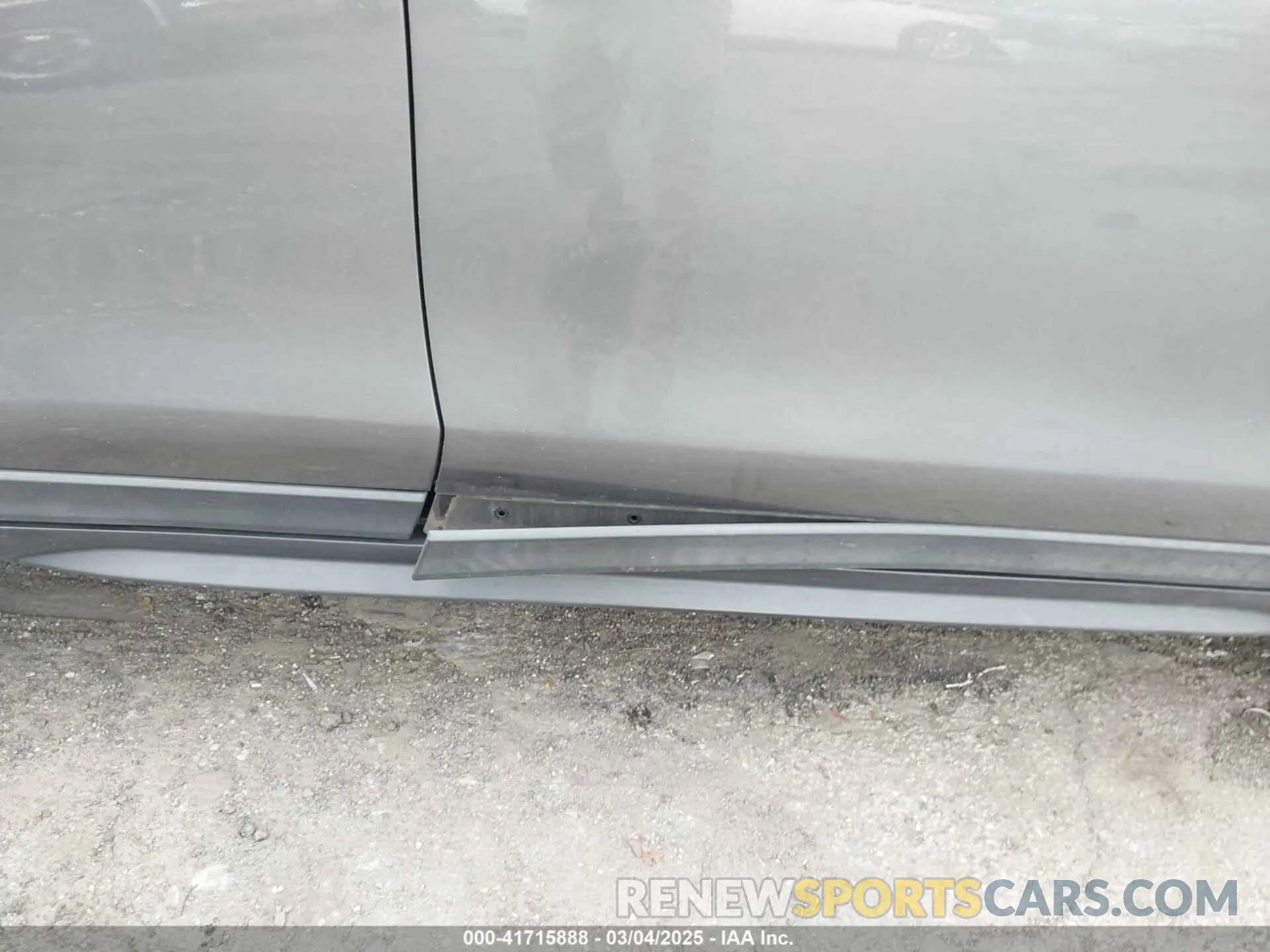 19 Photograph of a damaged car 5N1AT2MT0KC708984 NISSAN ROGUE 2019