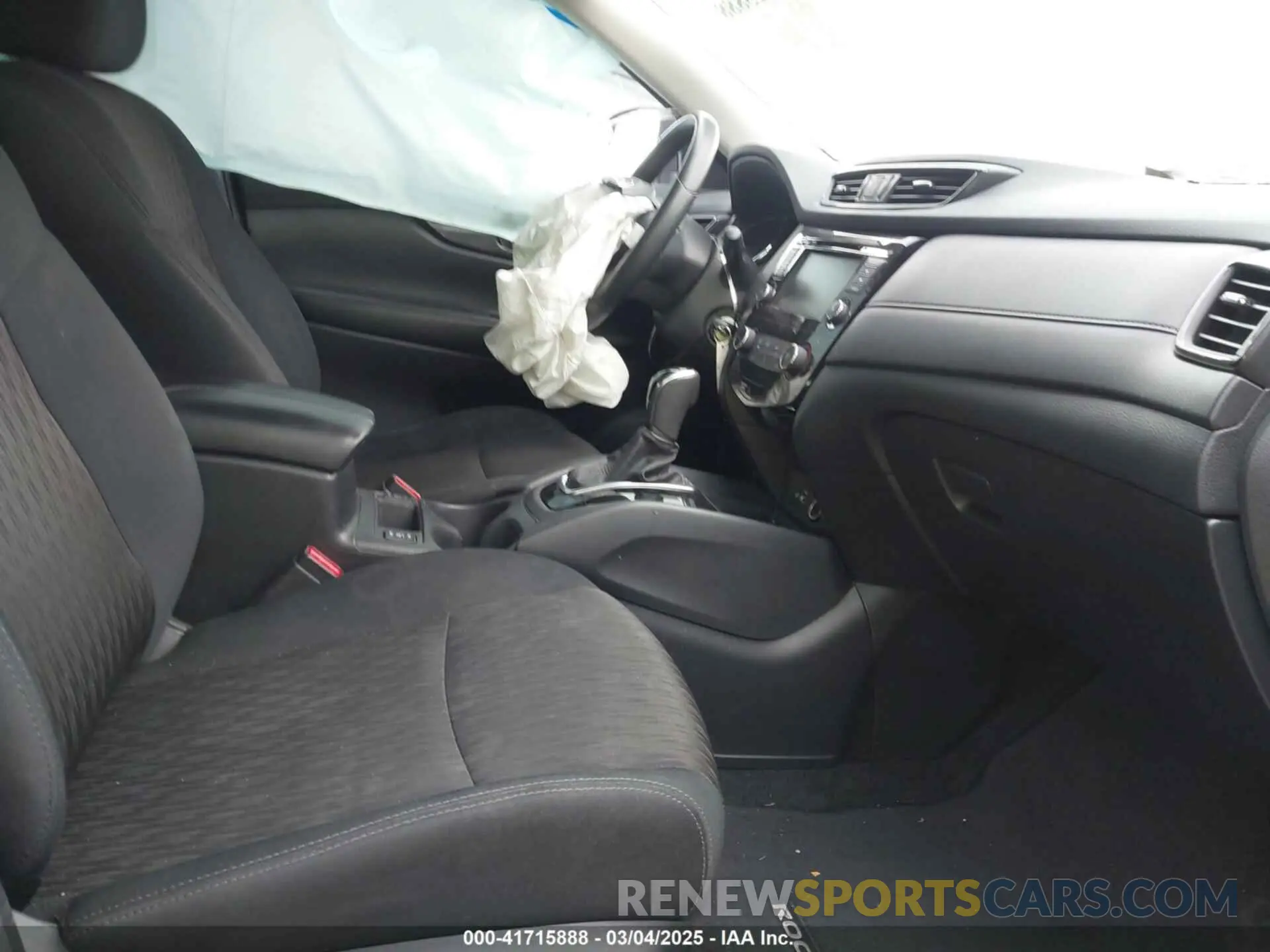 5 Photograph of a damaged car 5N1AT2MT0KC708984 NISSAN ROGUE 2019