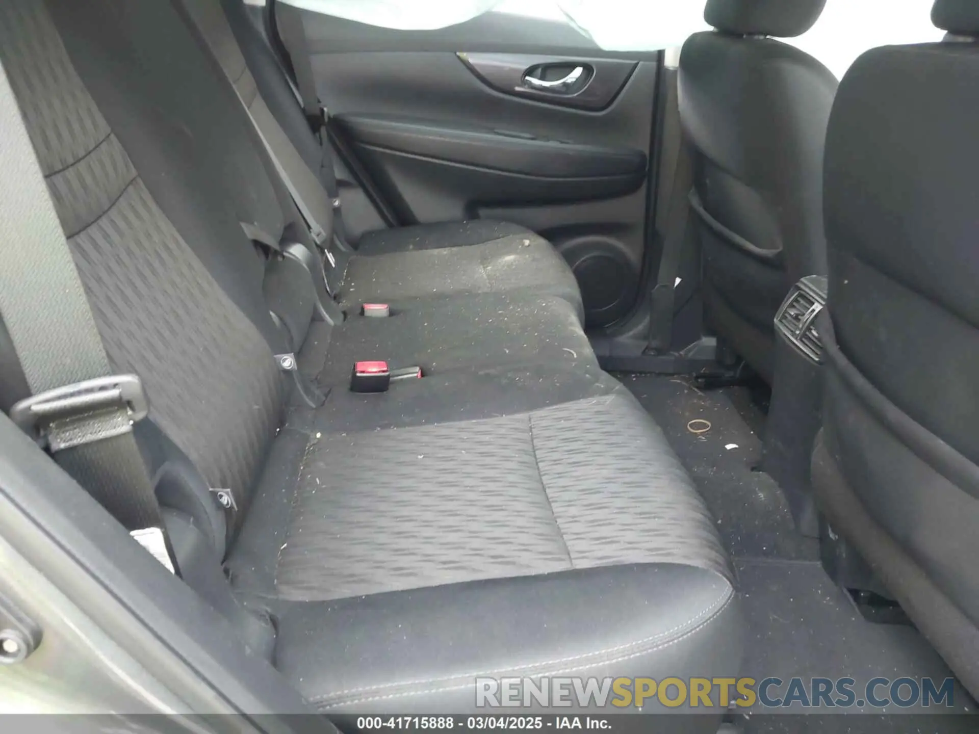 8 Photograph of a damaged car 5N1AT2MT0KC708984 NISSAN ROGUE 2019