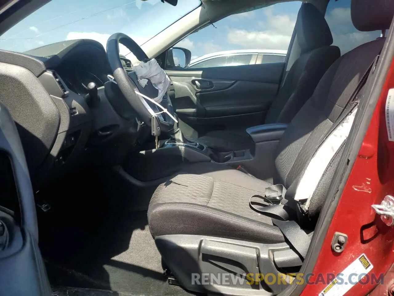 7 Photograph of a damaged car 5N1AT2MT0KC718737 NISSAN ROGUE 2019