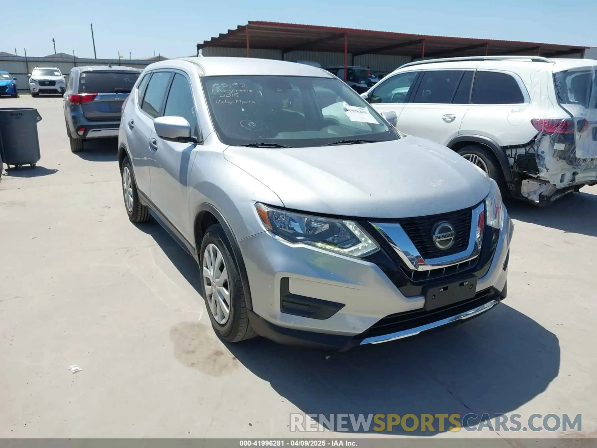 1 Photograph of a damaged car 5N1AT2MT0KC791249 NISSAN ROGUE 2019