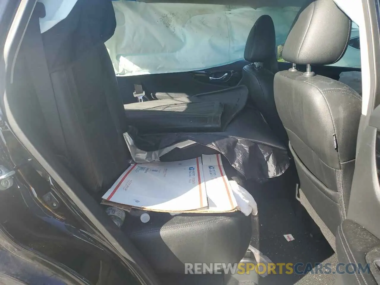 11 Photograph of a damaged car 5N1AT2MT0KC814545 NISSAN ROGUE 2019