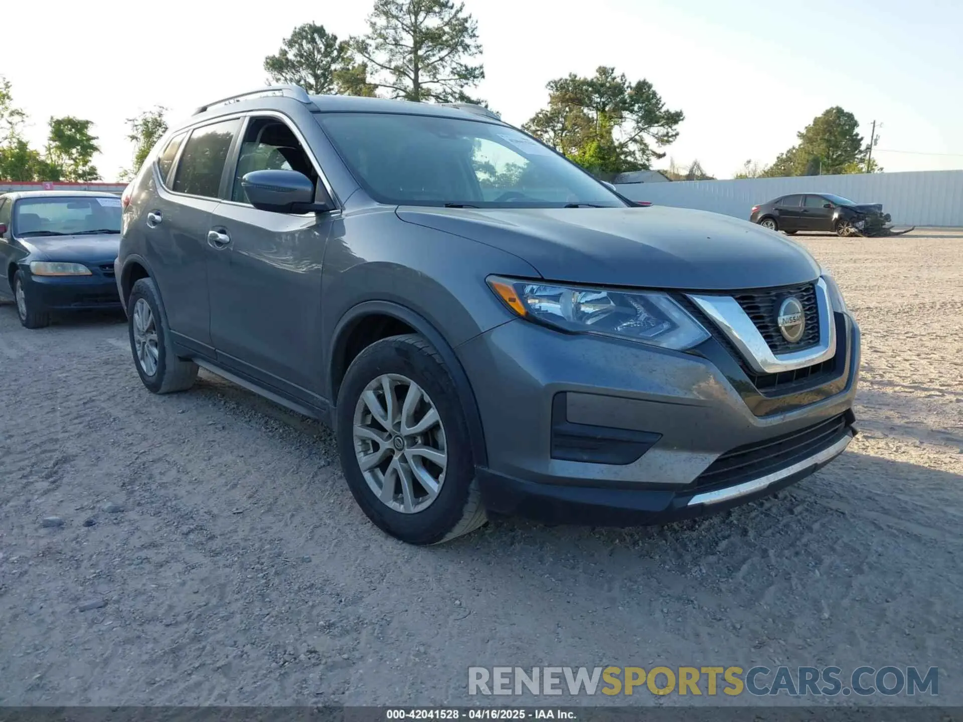 1 Photograph of a damaged car 5N1AT2MT0KC826145 NISSAN ROGUE 2019