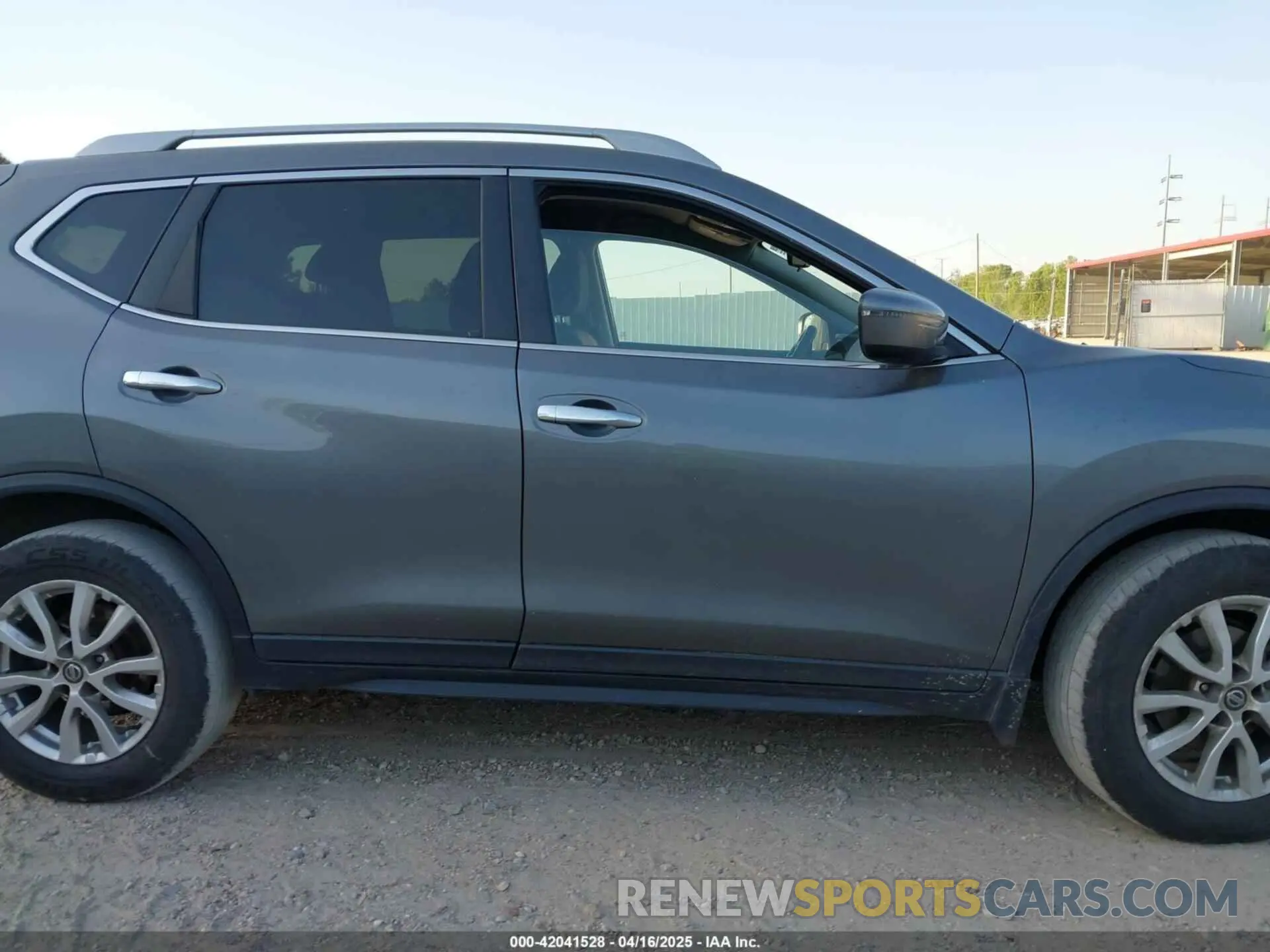 13 Photograph of a damaged car 5N1AT2MT0KC826145 NISSAN ROGUE 2019