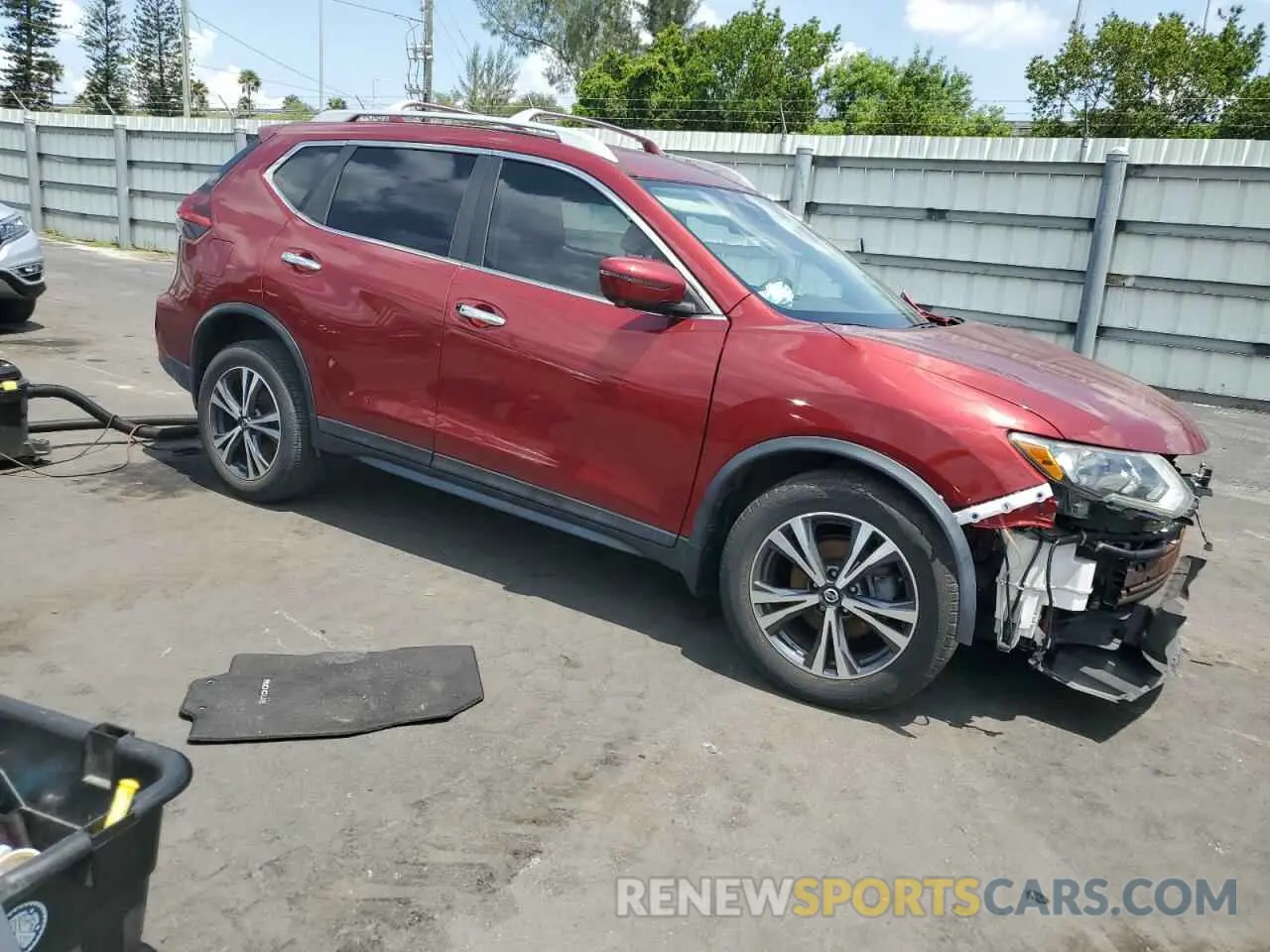 4 Photograph of a damaged car 5N1AT2MT1KC728757 NISSAN ROGUE 2019