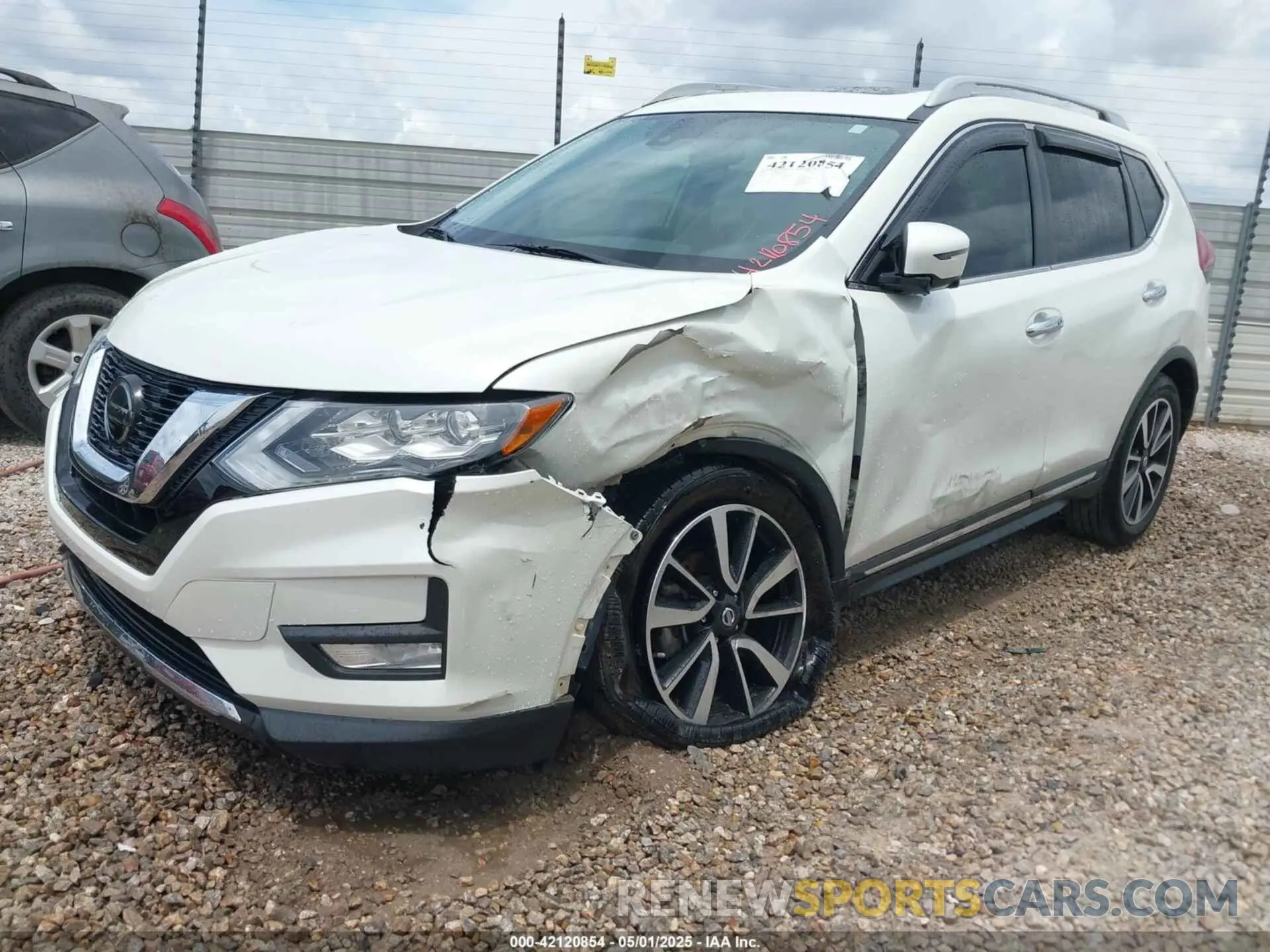 2 Photograph of a damaged car 5N1AT2MT1KC740357 NISSAN ROGUE 2019