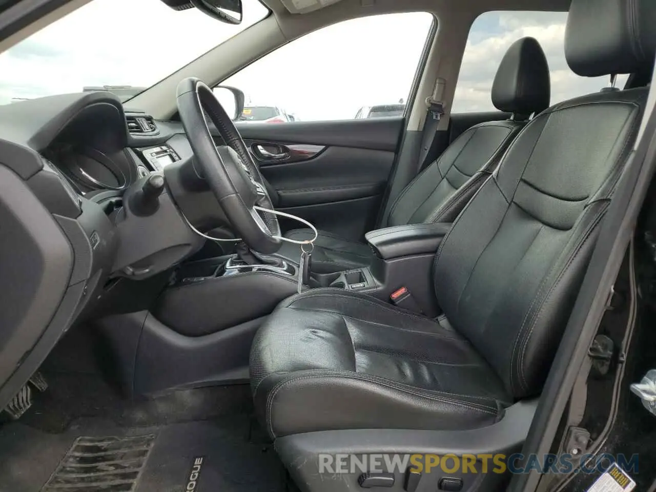 7 Photograph of a damaged car 5N1AT2MT1KC750418 NISSAN ROGUE 2019