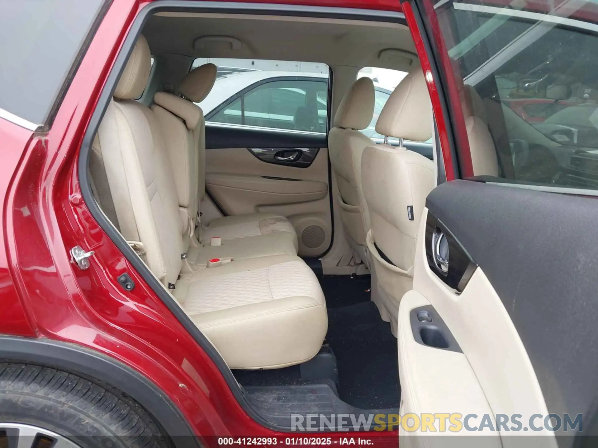8 Photograph of a damaged car 5N1AT2MT1KC753948 NISSAN ROGUE 2019
