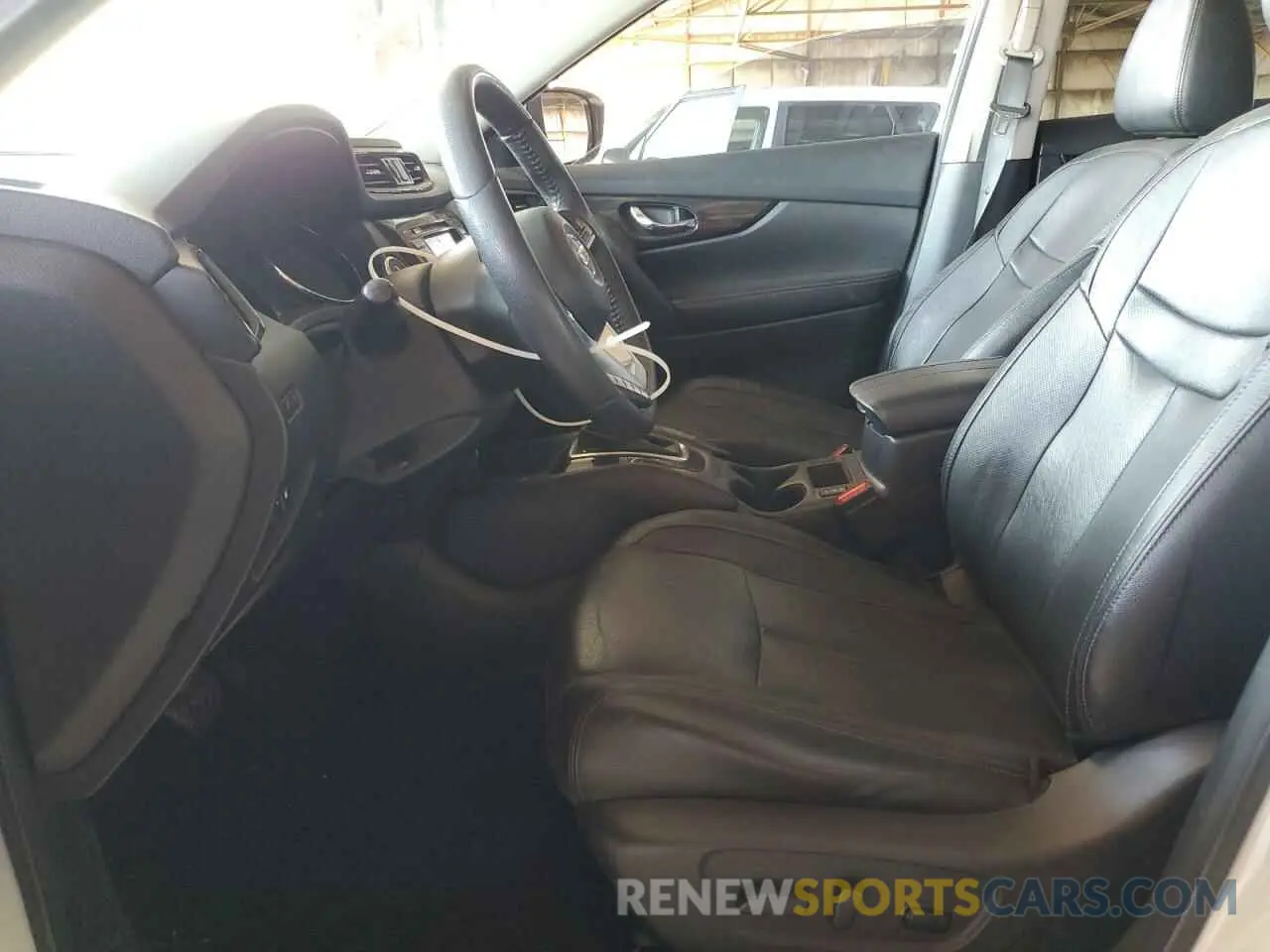7 Photograph of a damaged car 5N1AT2MT1KC790384 NISSAN ROGUE 2019
