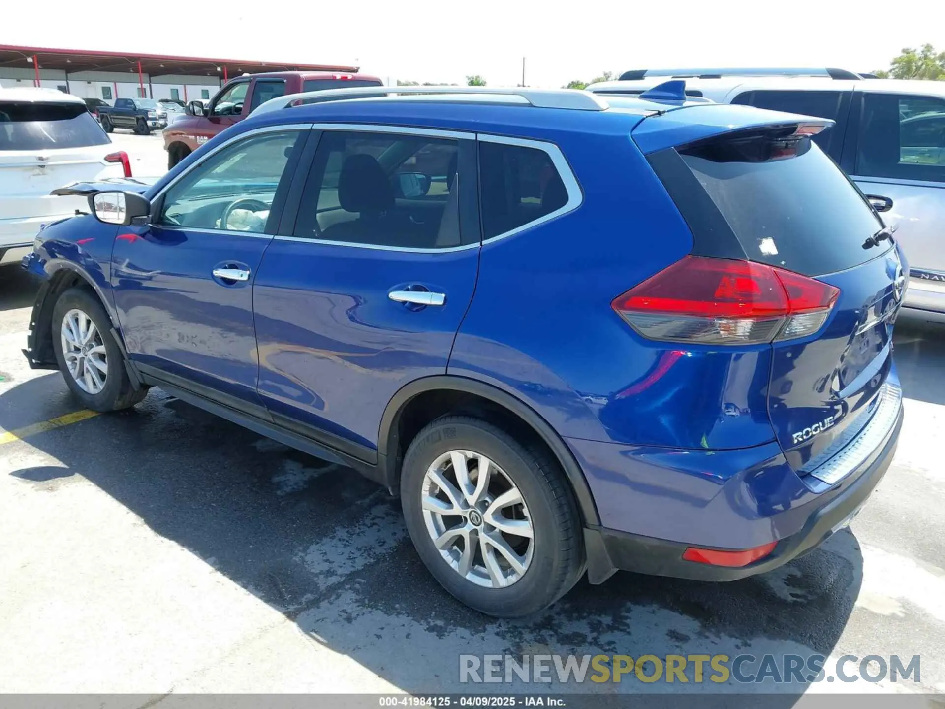 3 Photograph of a damaged car 5N1AT2MT1KC802517 NISSAN ROGUE 2019