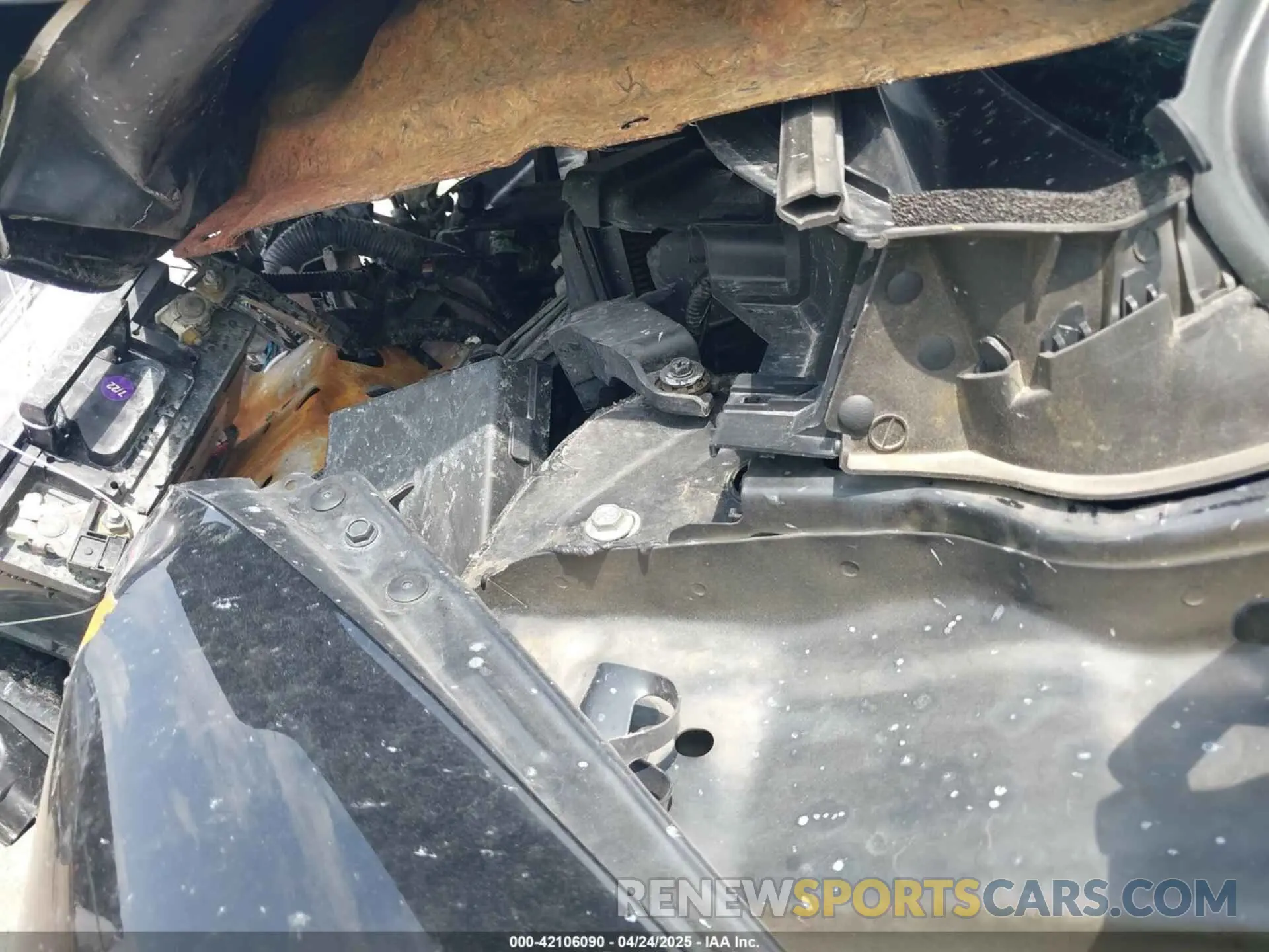 10 Photograph of a damaged car 5N1AT2MT1KC804073 NISSAN ROGUE 2019