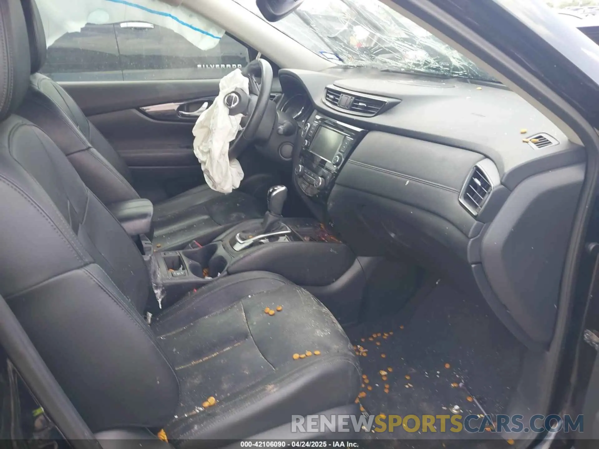 5 Photograph of a damaged car 5N1AT2MT1KC804073 NISSAN ROGUE 2019